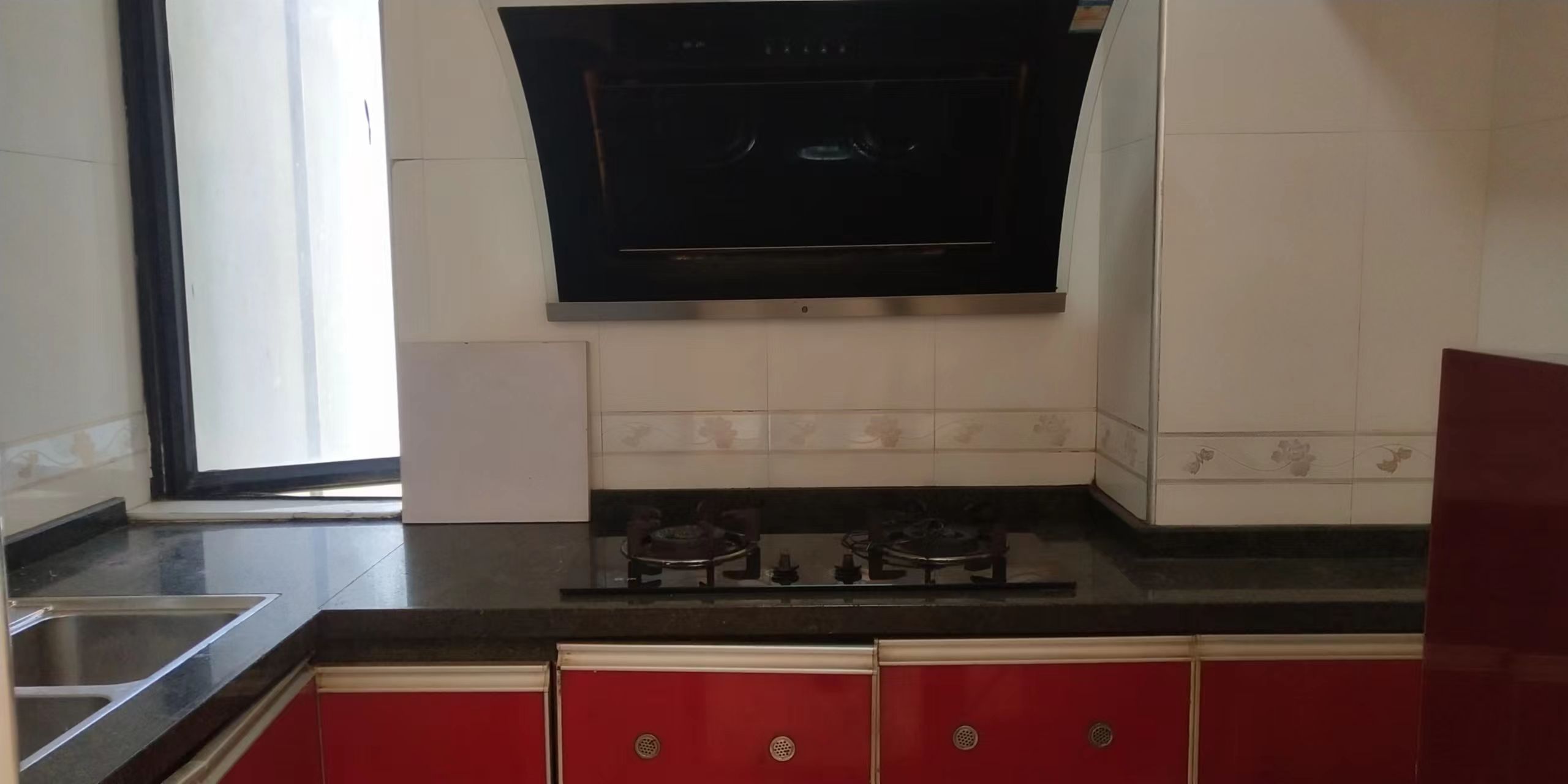 第五大道 2室1厅1卫 2600.0元/月 第五大道 2室1厅1卫 2600.0元/月室内图