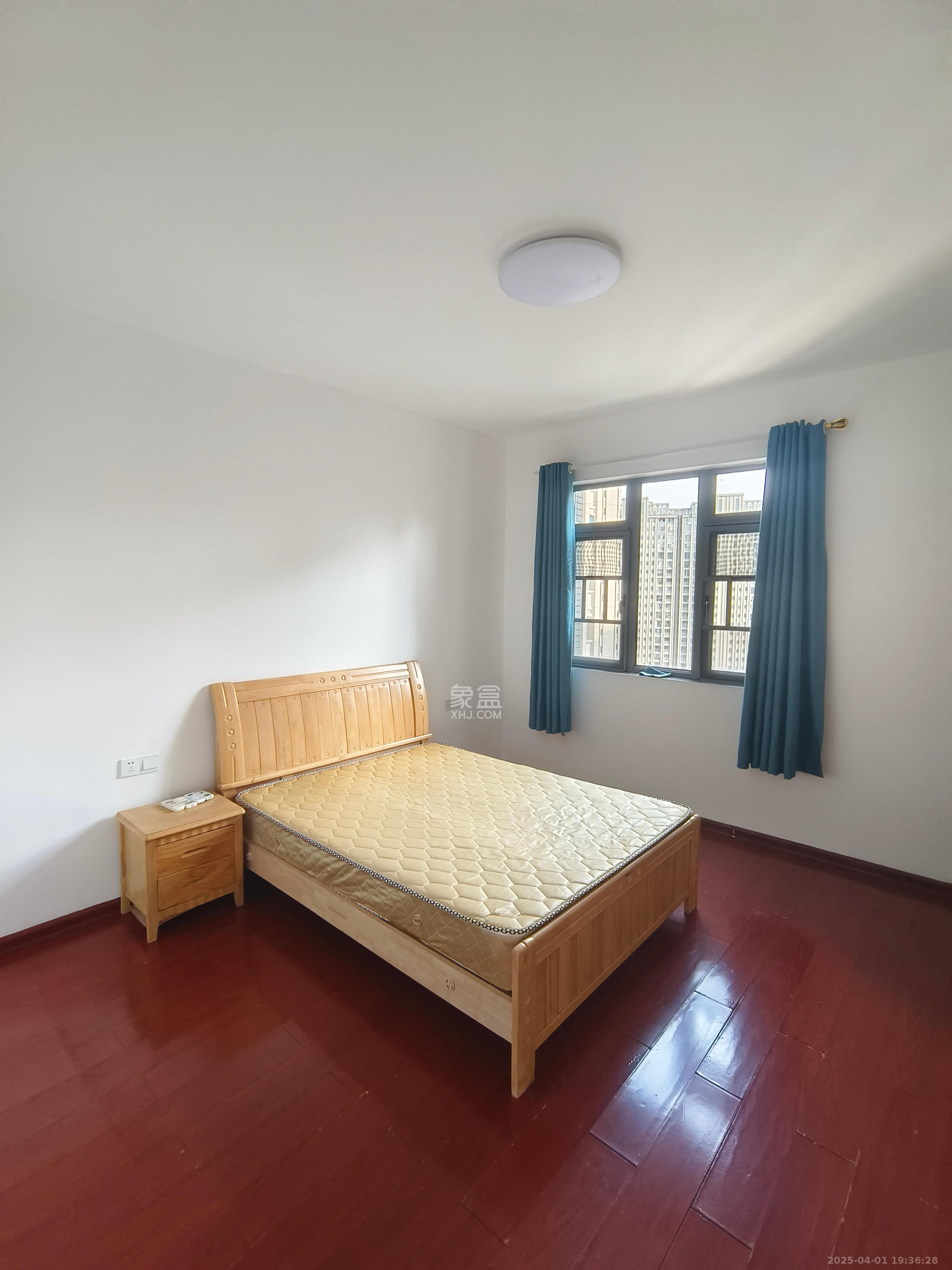 八方小区C区 4室2厅1卫 4300.0元/月 八方小区C区 4室2厅1卫 4300.0元/月室内图