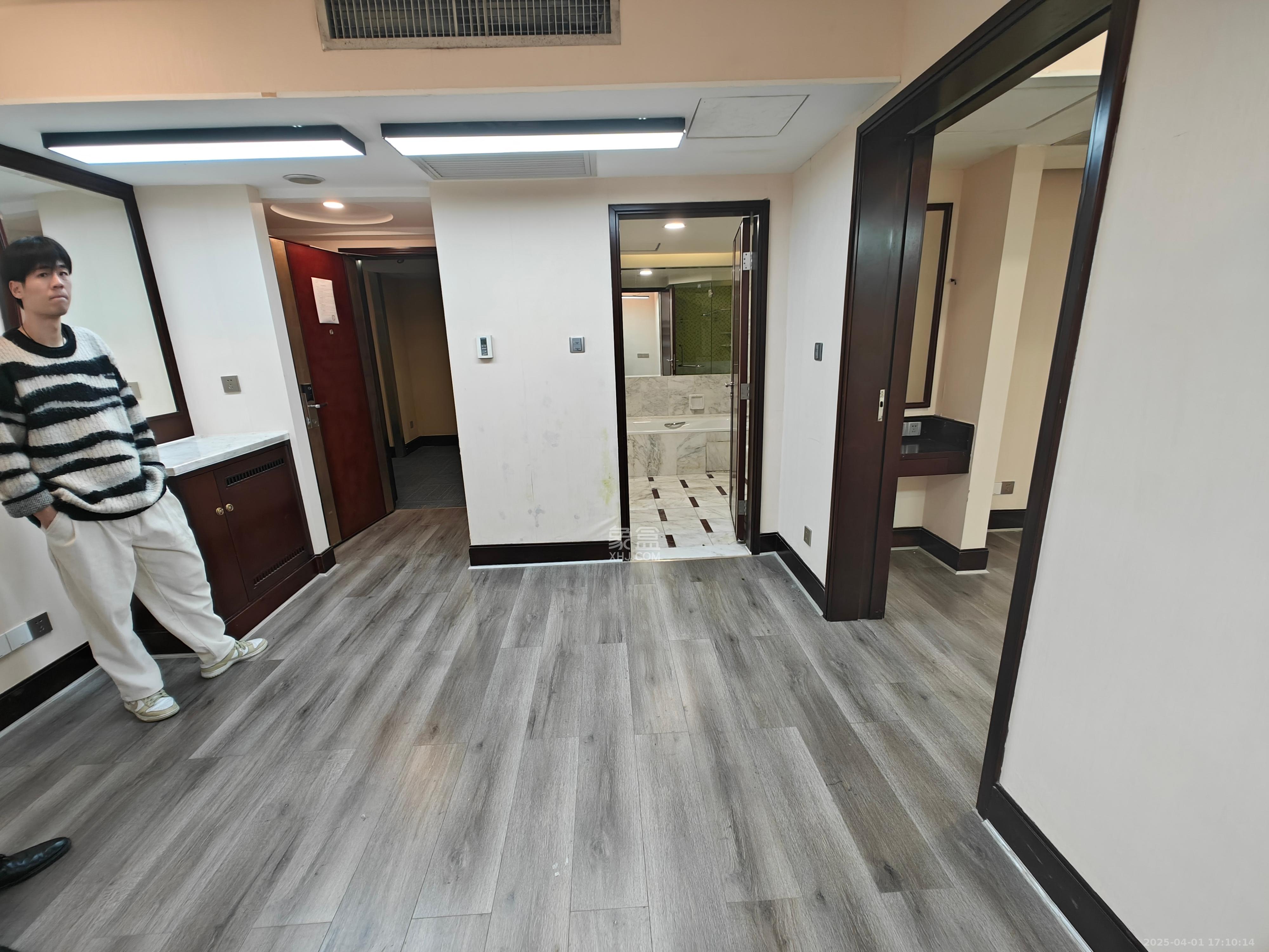 新世界大厦（美爵酒店）   75.0㎡     5500.00元/月室内图