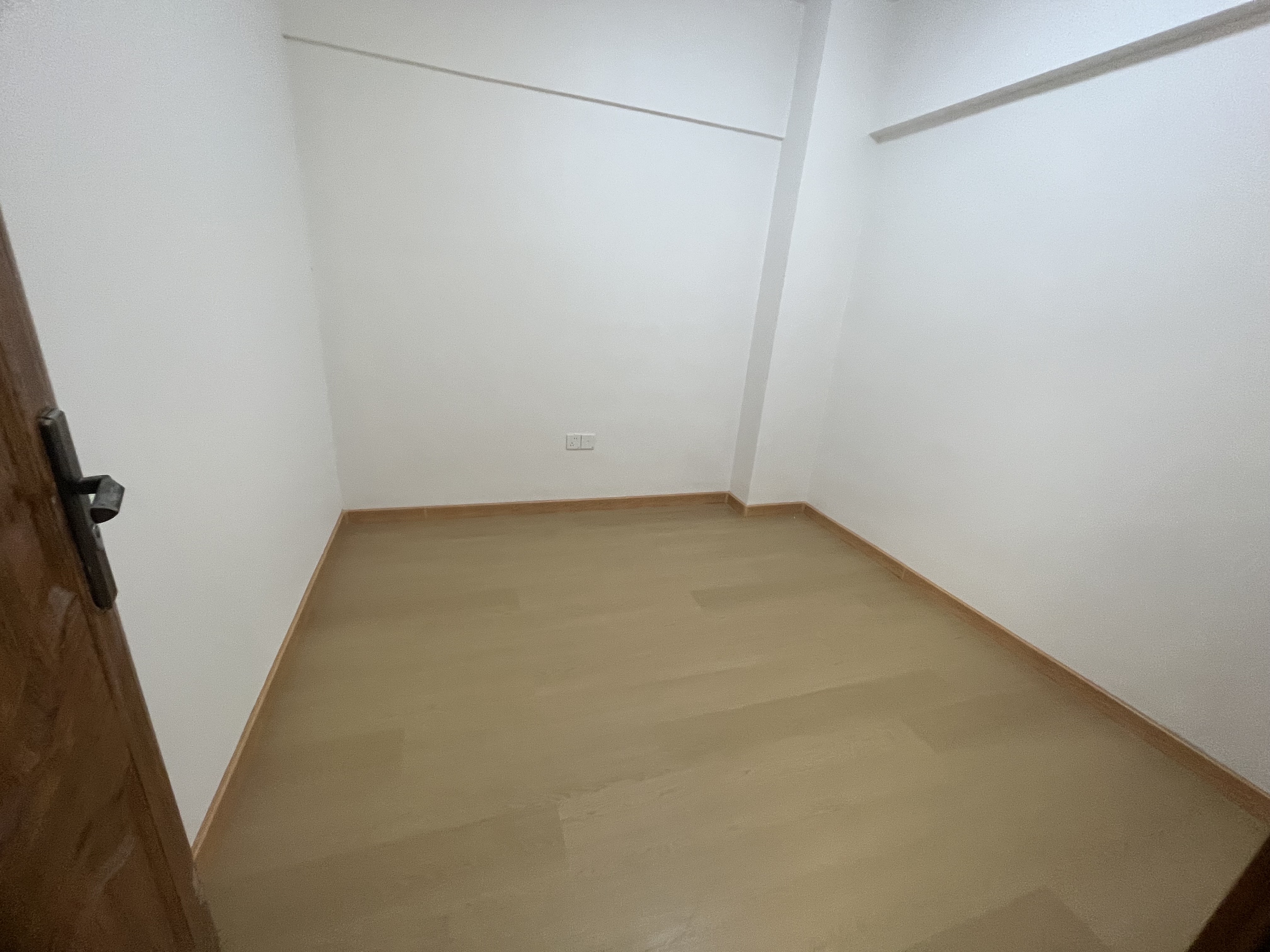 丽都花园 2室1厅1卫 88.0万 丽都花园 2室1厅1卫 88.0万客厅