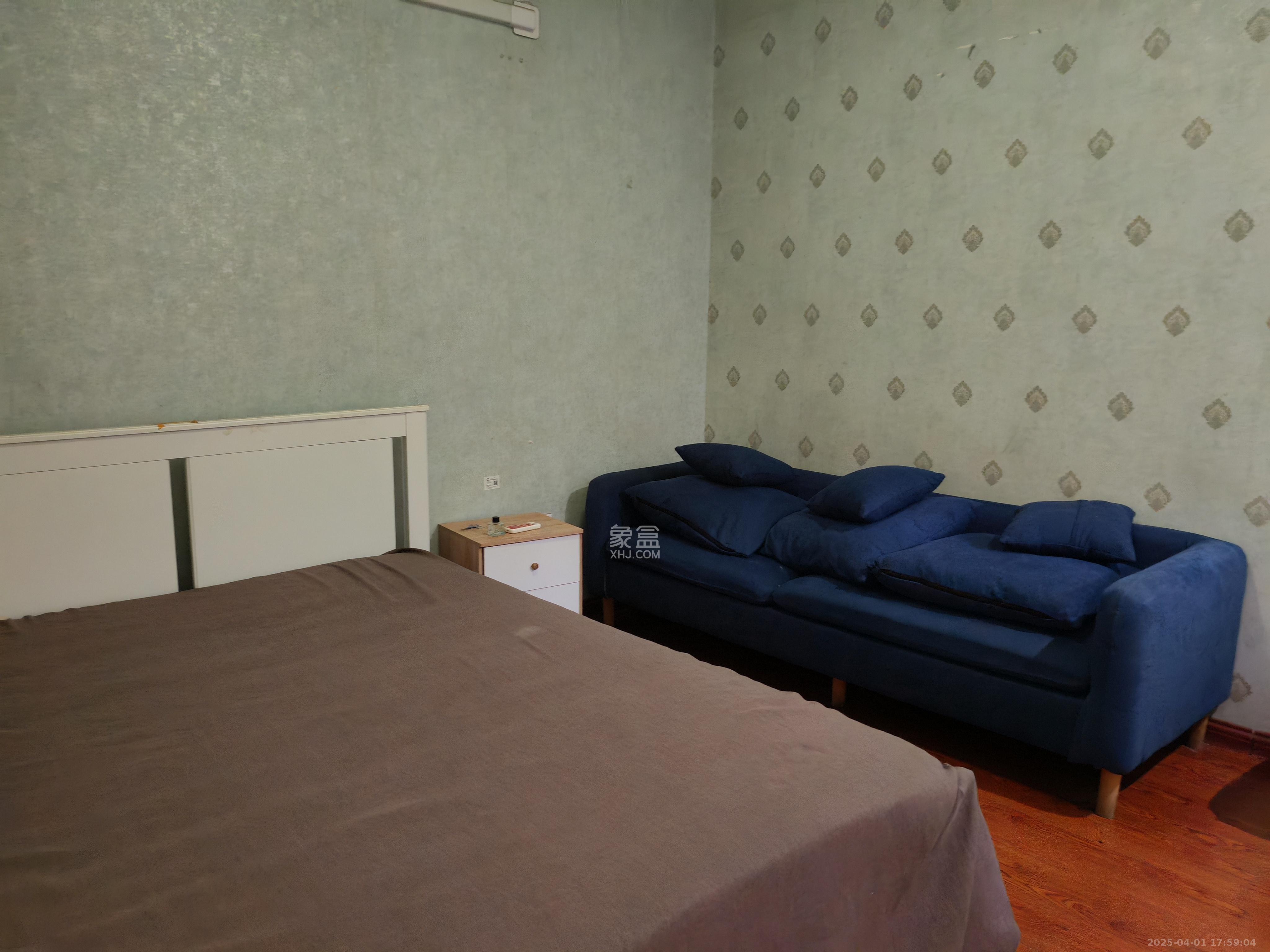 保利城（中航城国际社区、郡原美村）  3室2厅2卫   2400.00元/月室内图