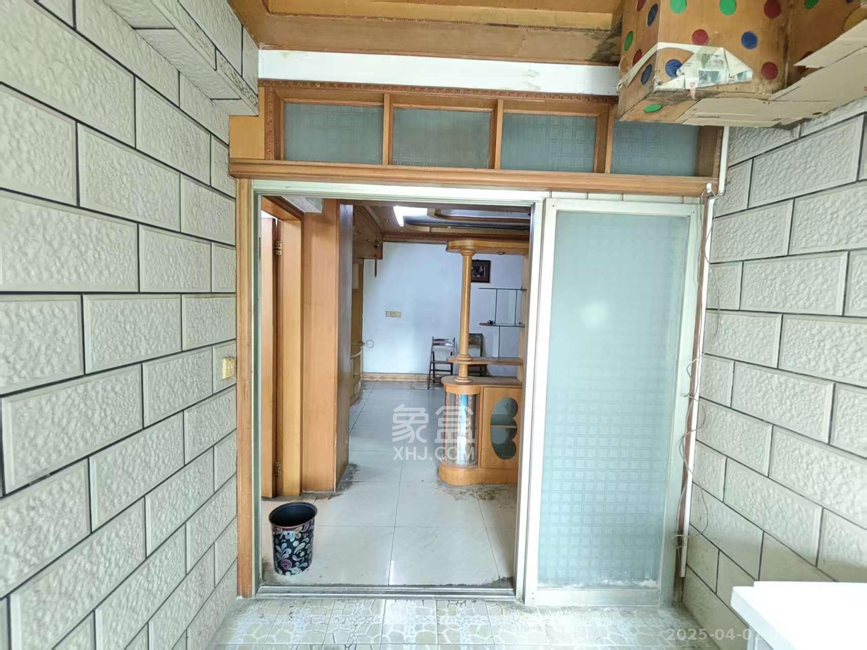 国庆新村  2室2厅1卫   1200.00元/月室内图