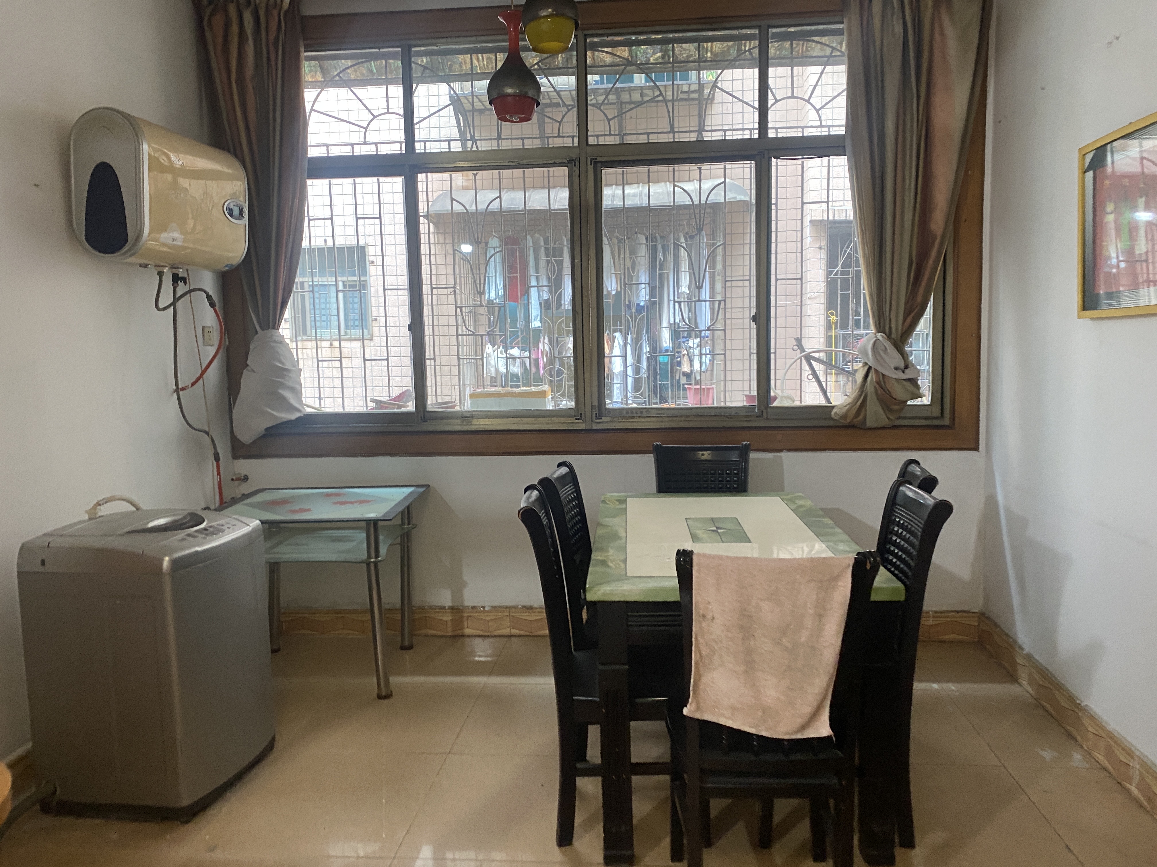 王家小区 2室1厅1卫 750.0元/月 王家小区 2室1厅1卫 750.0元/月室内图