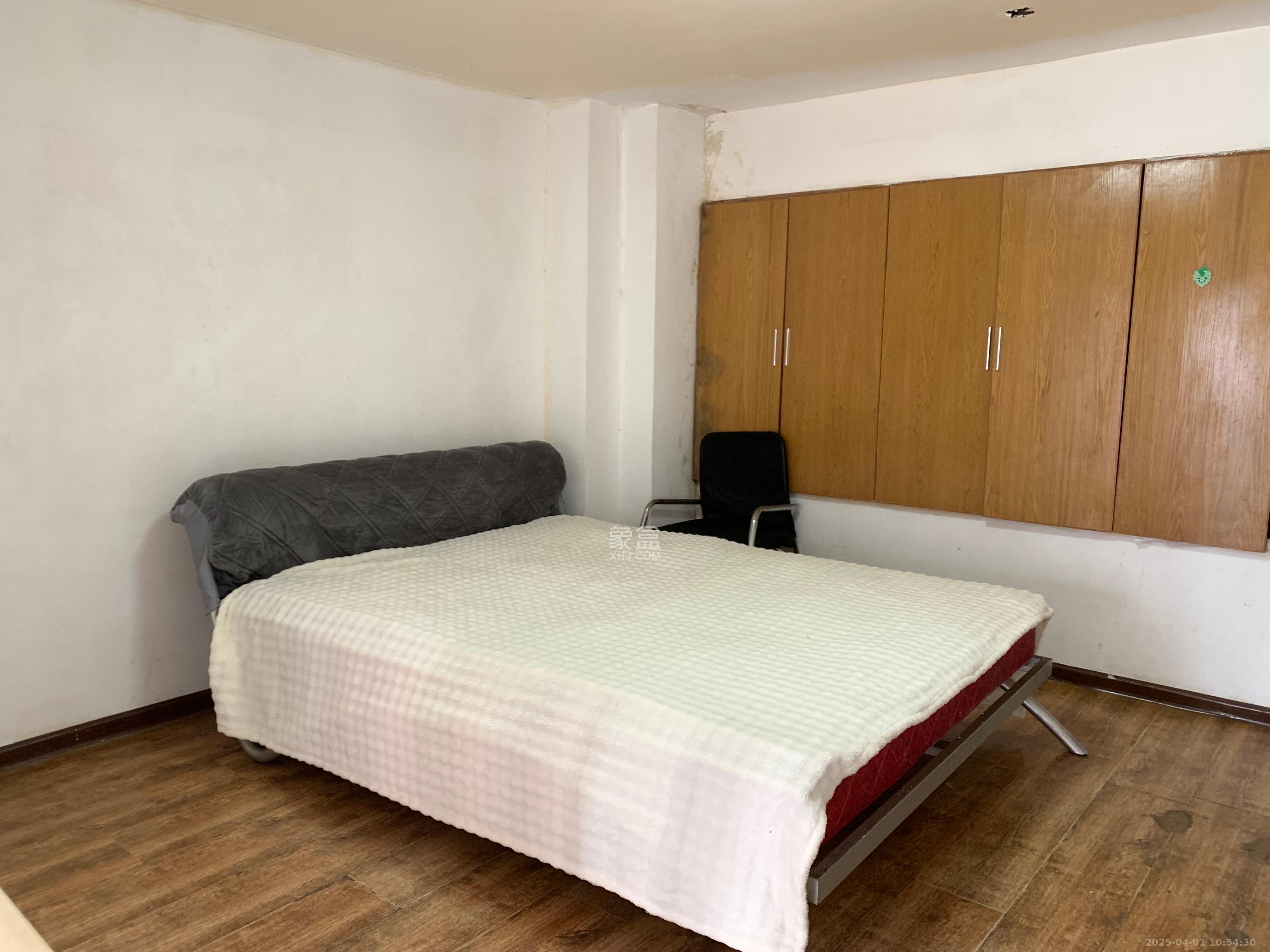 他城(天鸿时代公寓) 1室1厅1卫 1000.0元/月 他城(天鸿时代公寓) 1室1厅1卫 1000.0元/月室内图