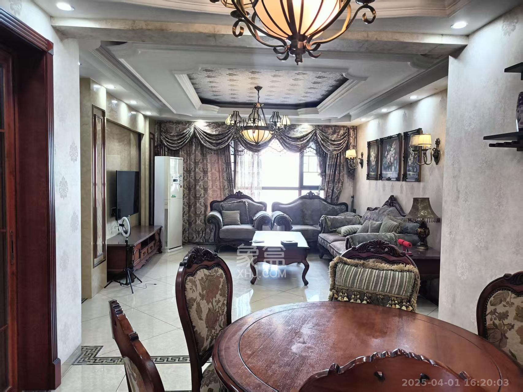 水岸世景 4室2厅2卫 2800.0元/月 水岸世景 4室2厅2卫 2800.0元/月室内图