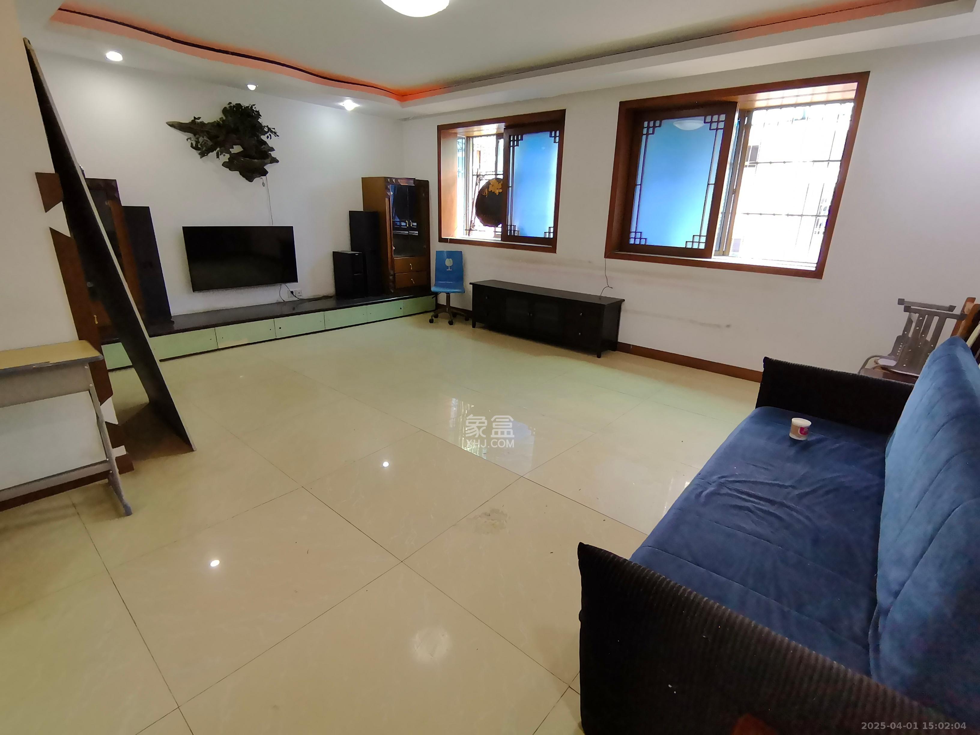 安居乐公寓 3室2厅2卫 2400.0元/月 安居乐公寓 3室2厅2卫 2400.0元/月室内图