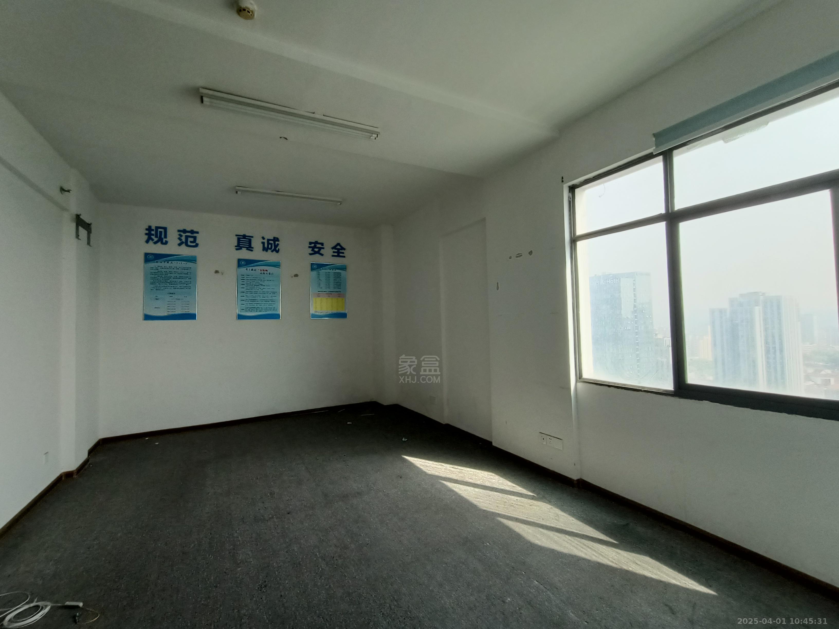 金茂尚都天台路123号 1室1厅0卫 900.0元/月 金茂尚都天台路123号 1室1厅0卫 900.0元/月室内图