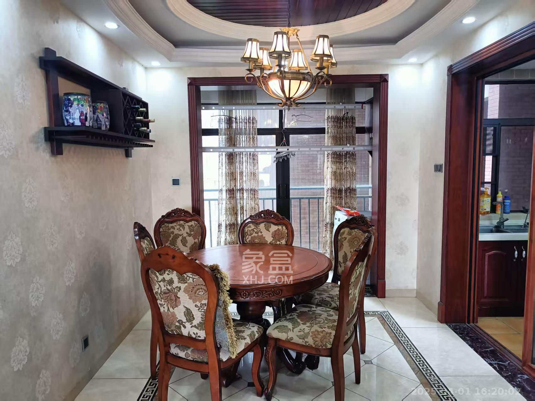 水岸世景 4室2厅2卫 2800.0元/月 水岸世景 4室2厅2卫 2800.0元/月室内图