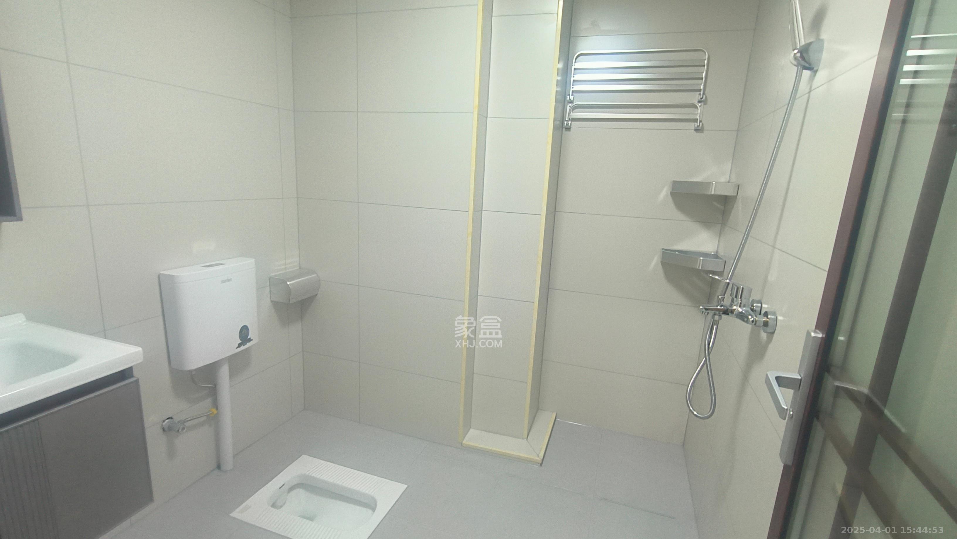 中建嘉和城  1室1厅1卫    1600.0元/月室内图