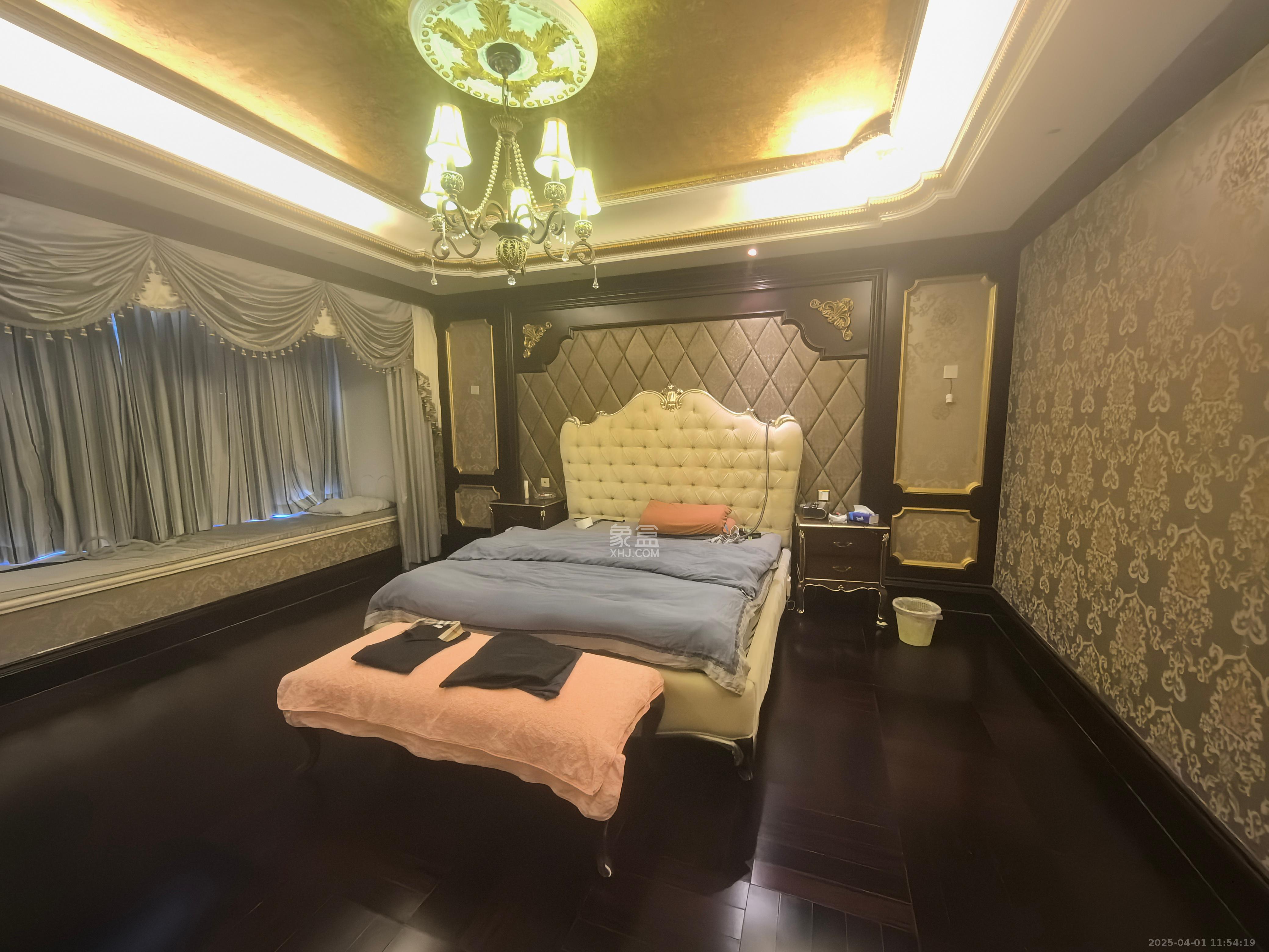 万达公馆  3室2厅4卫   7500.00元/月室内图