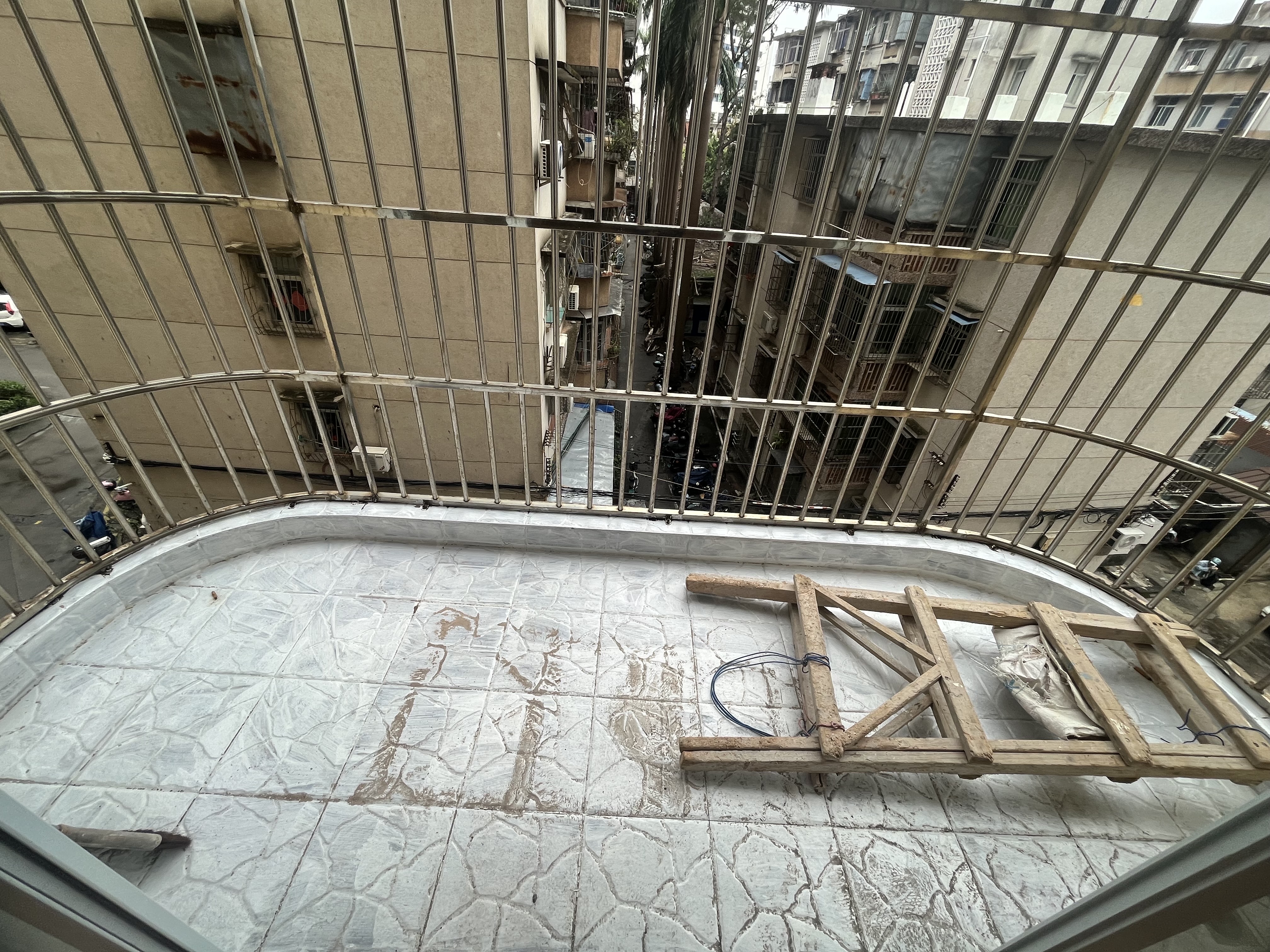 丽都花园 2室1厅1卫 88.0万 丽都花园 2室1厅1卫 88.0万客厅