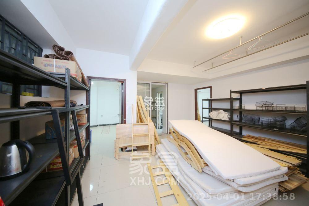 金烨融府 3室1厅1卫 3200.0元/月 金烨融府 3室1厅1卫 3200.0元/月室内图