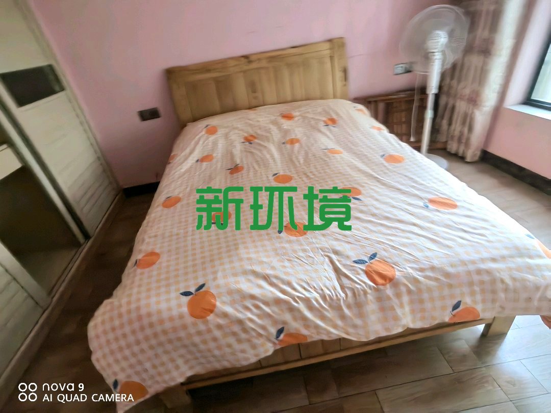 玉恒龙岸小区  3室2厅2卫   59.00万客厅