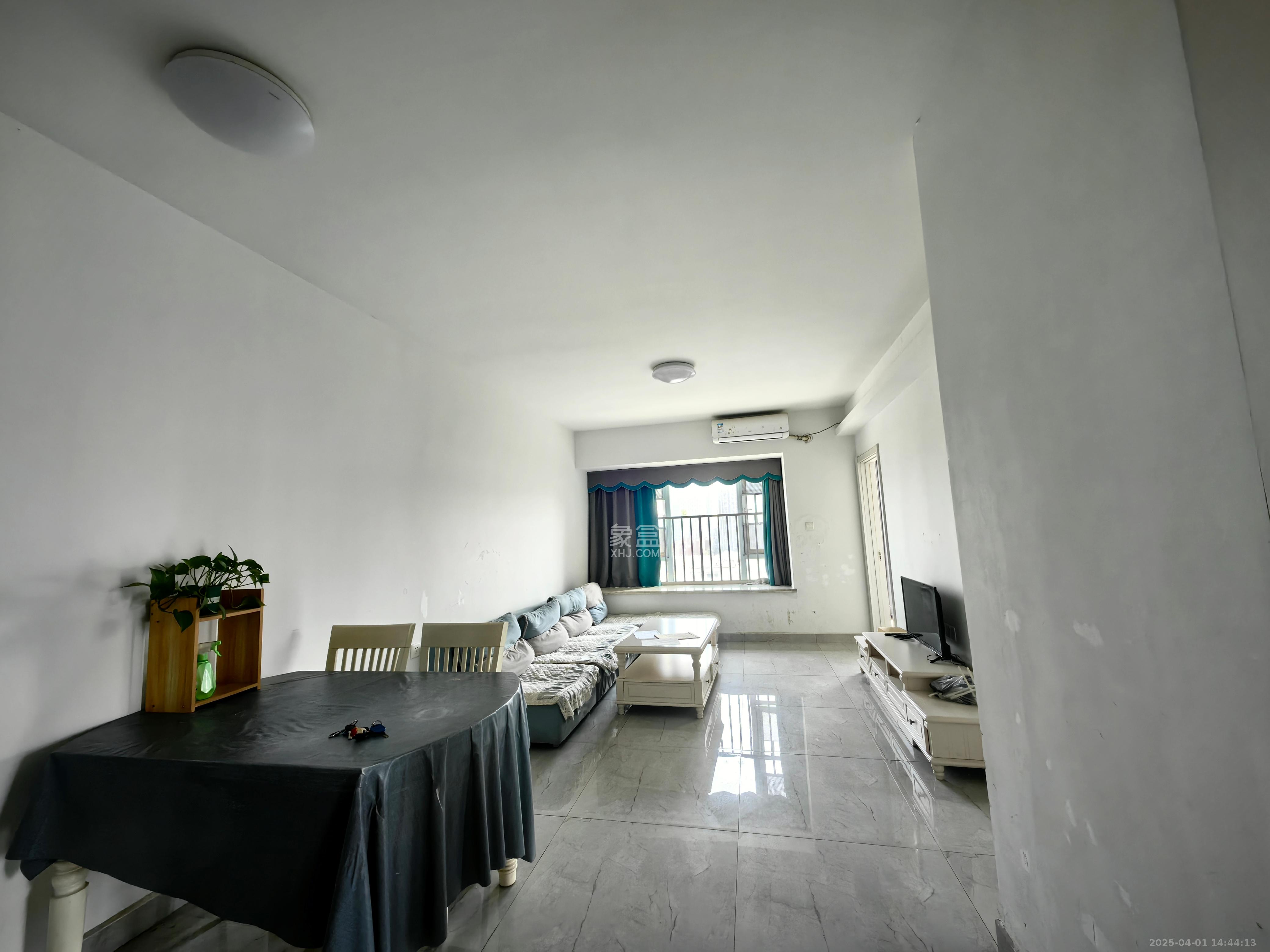 三一街区 3室1厅1卫 1600.0元/月 三一街区 3室1厅1卫 1600.0元/月室内图