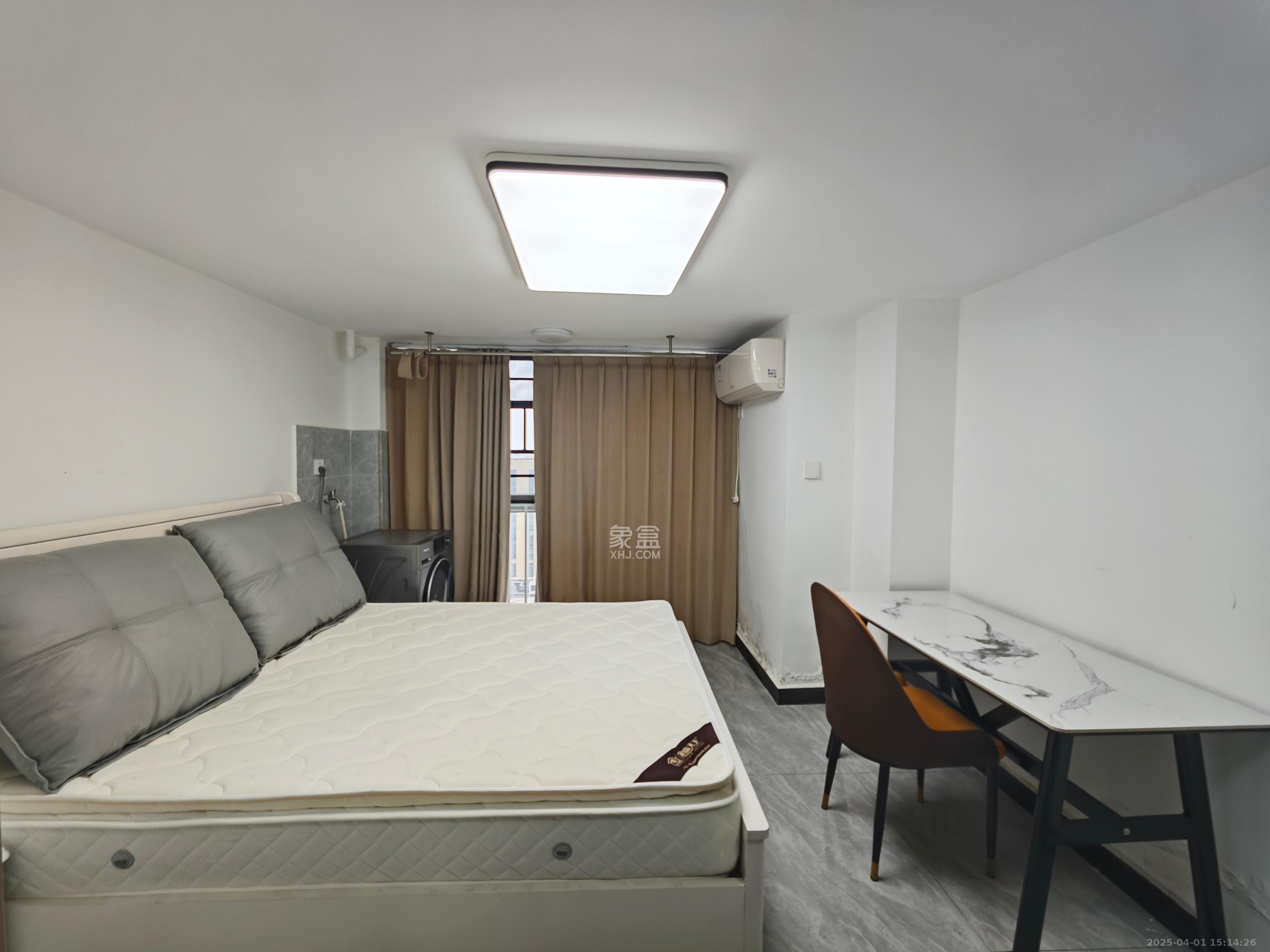 金地中交麓谷香颂(金地中交雅苑) 1室1厅1卫 1400.0元/月 金地中交麓谷香颂(金地中交雅苑) 1室1厅1卫 1400.0元/月室内图