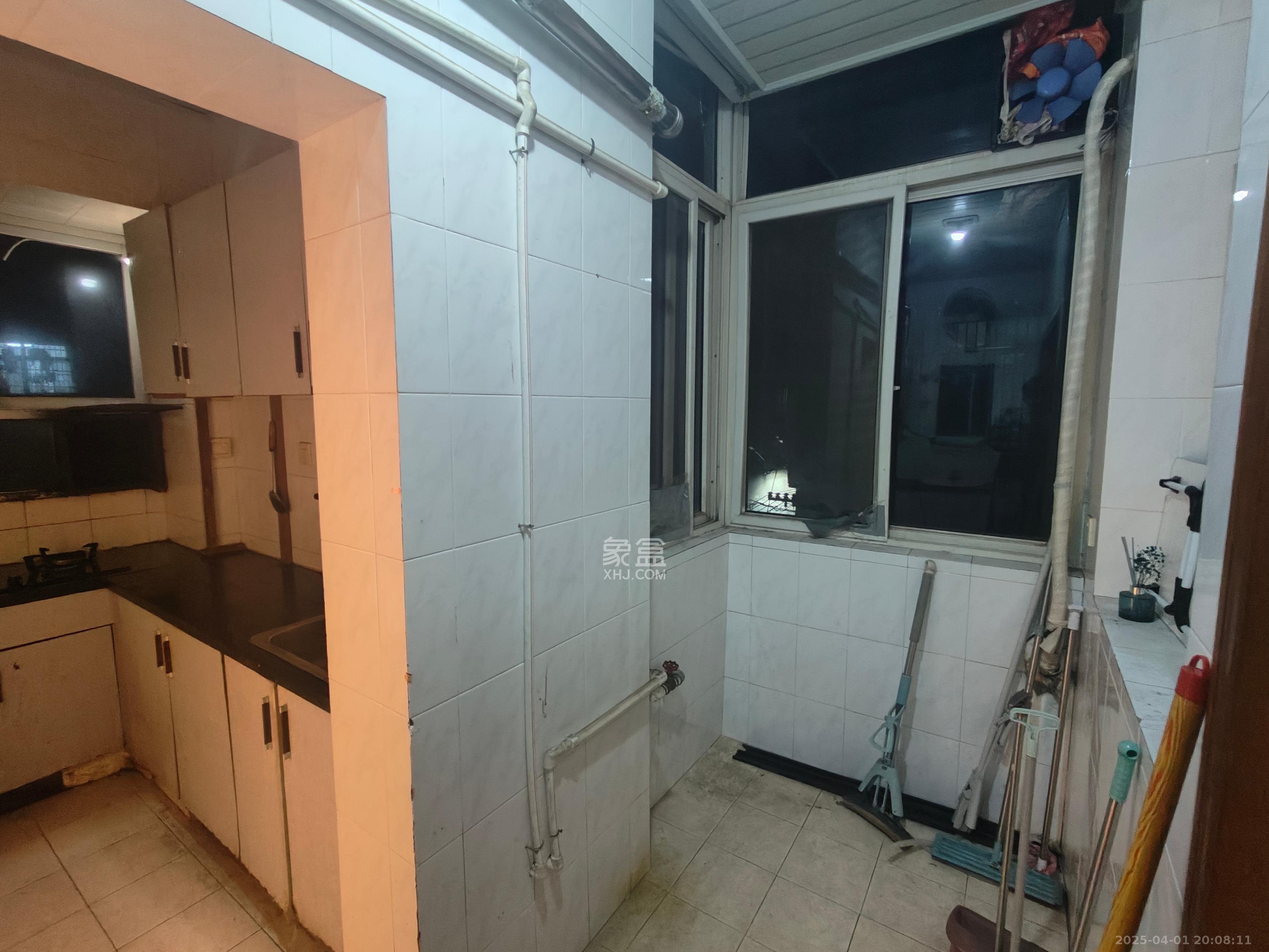 省机械工业学院(湖南工业职业学院雨花校区) 3室1厅1卫 1400.0元/月 省机械工业学院(湖南工业职业学院雨花校区) 3室1厅1卫 1400.0元/月室内图