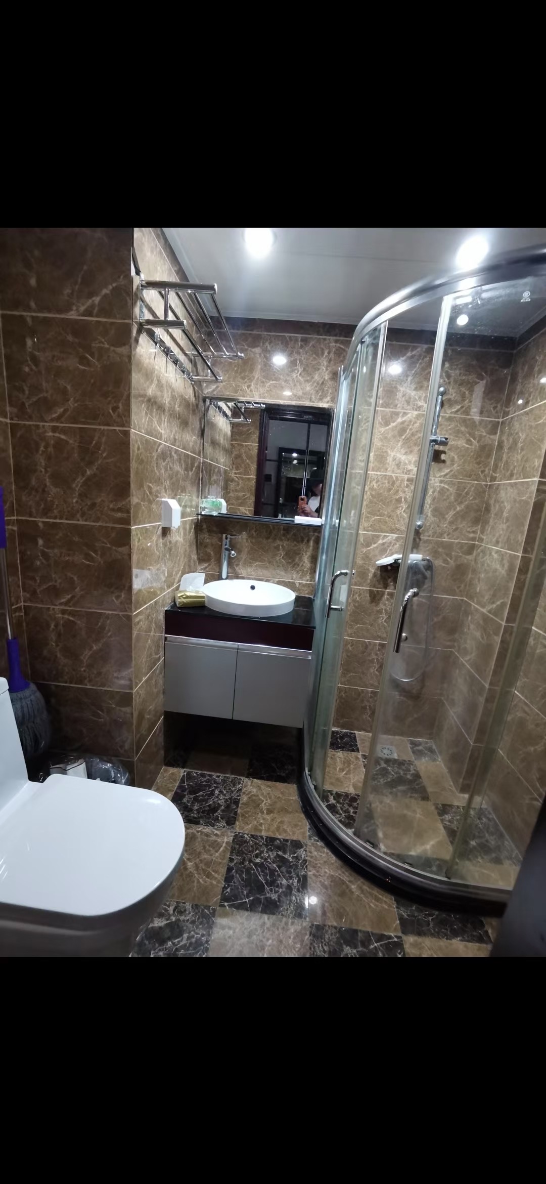 正大豪庭 1室0厅1卫 1300.0元/月 正大豪庭 1室0厅1卫 1300.0元/月室内图