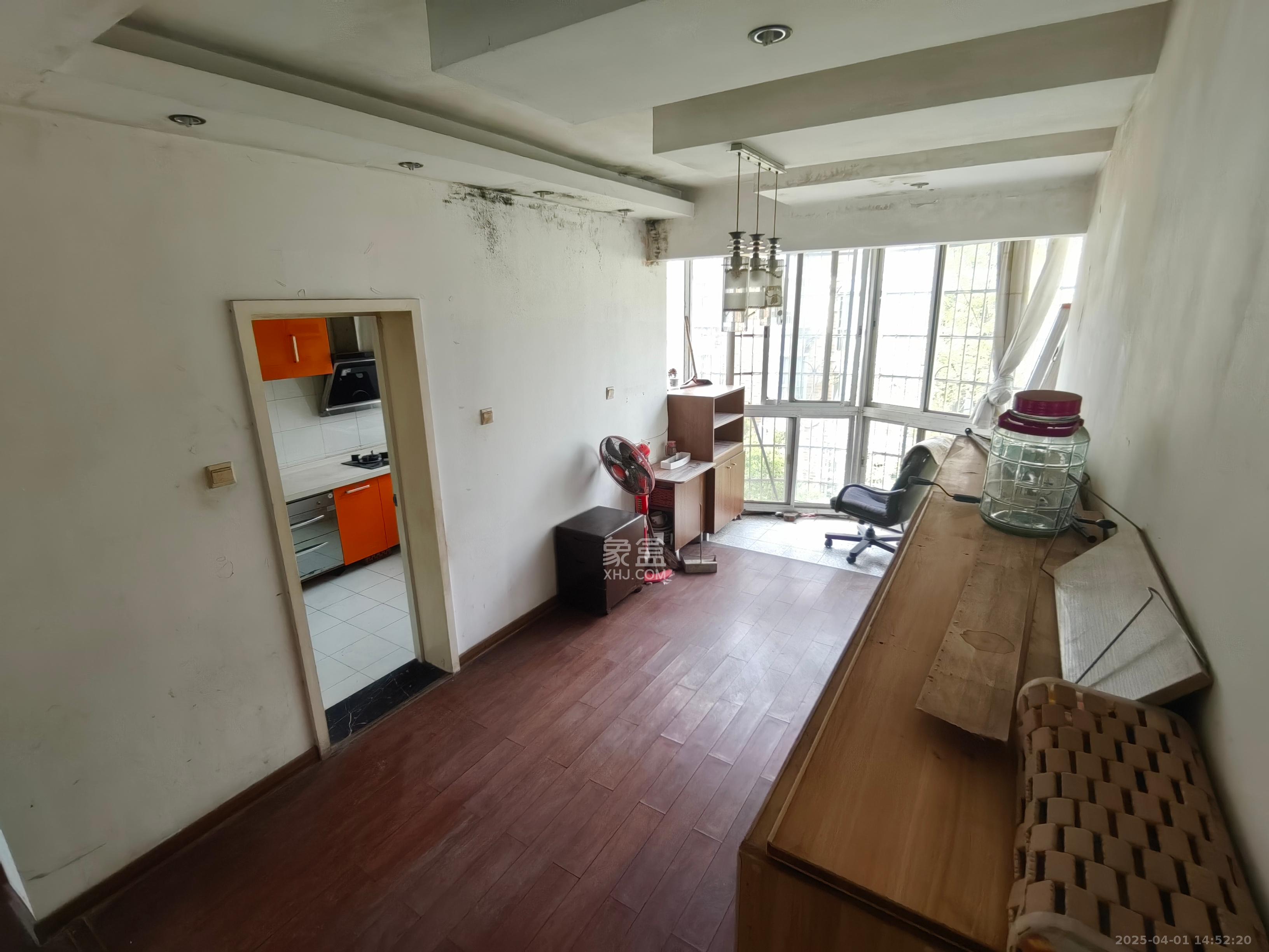 岚园新城 3室2厅2卫 1300.0元/月 岚园新城 3室2厅2卫 1300.0元/月室内图