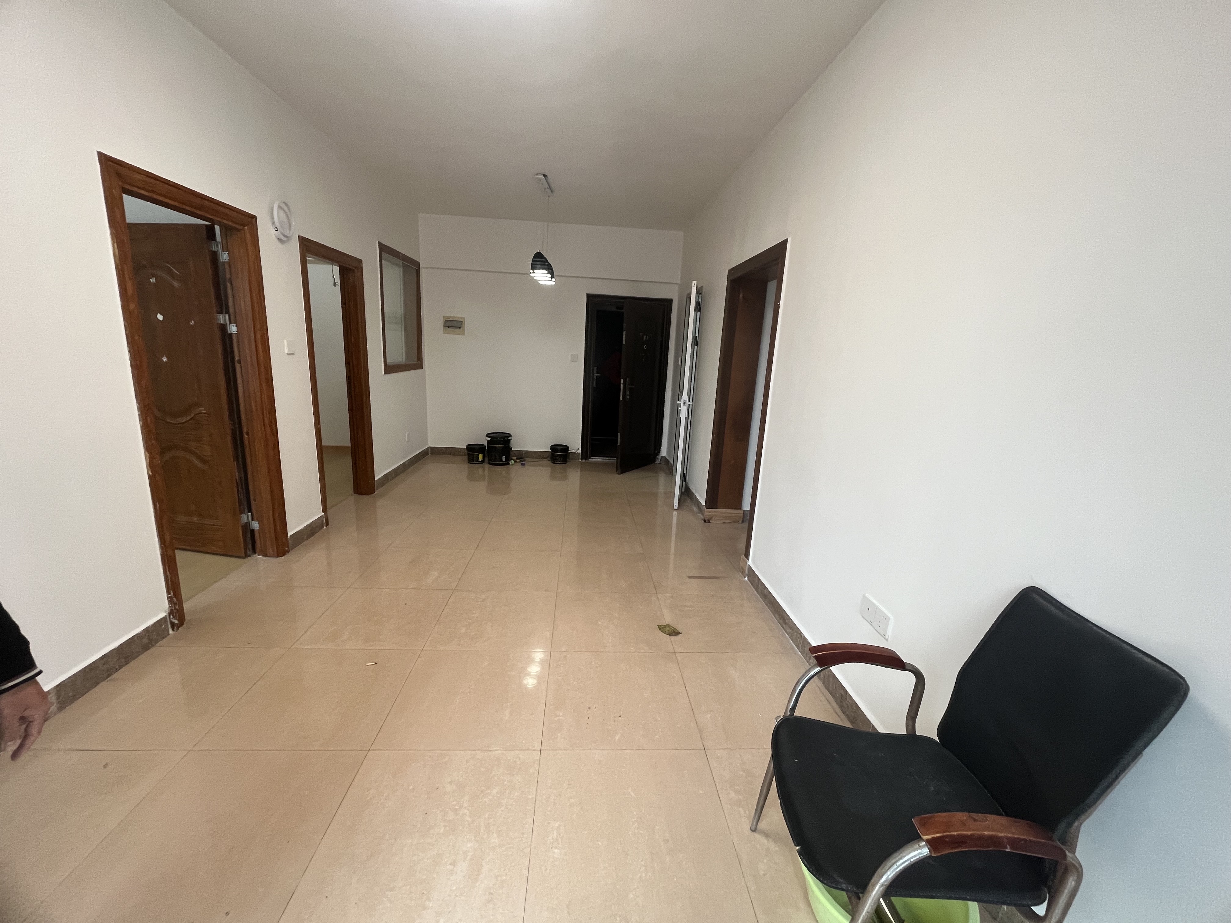 丽都花园 2室1厅1卫 88.0万 丽都花园 2室1厅1卫 88.0万客厅