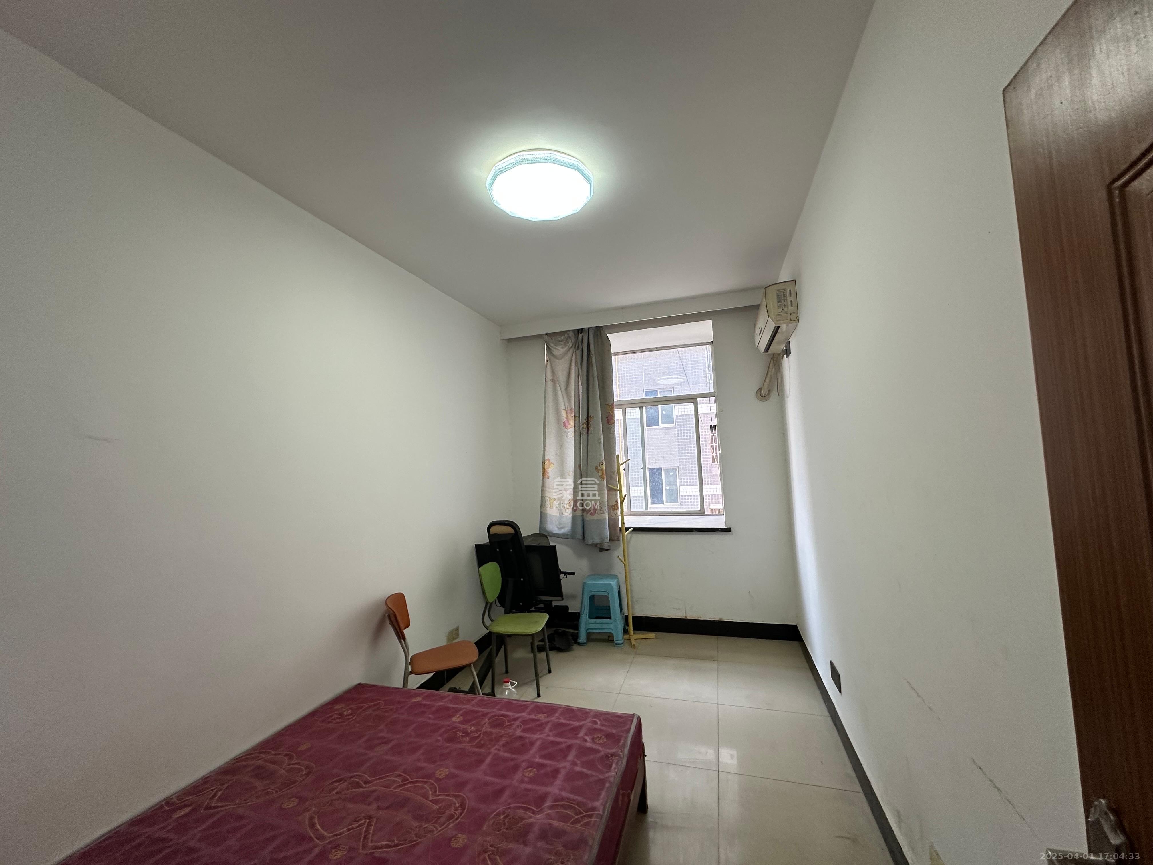 湘绣城  2室2厅1卫    1300.0元/月 湘绣城  2室2厅1卫    1300.0元/月室内图