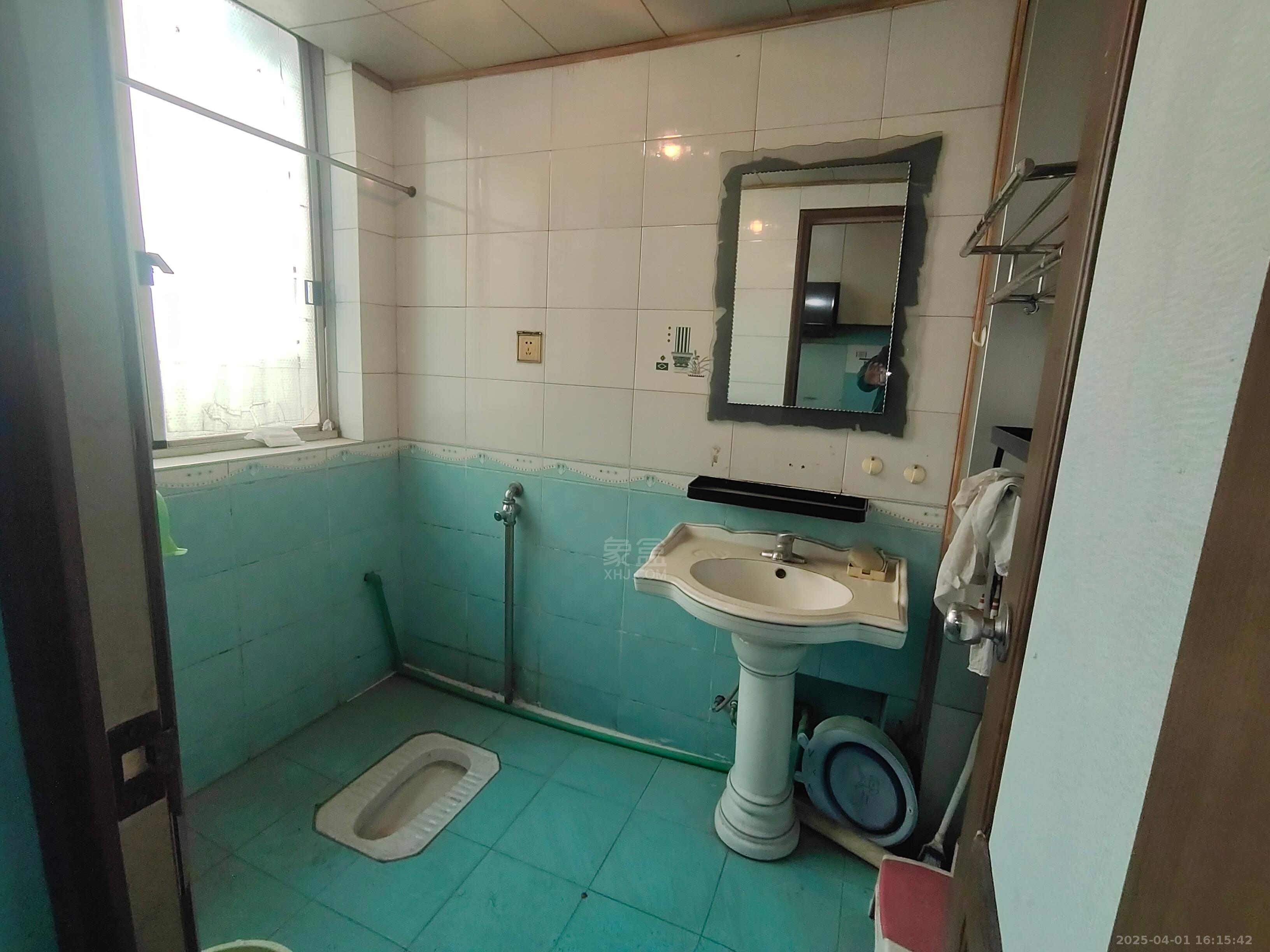 泰苑小区 2室2厅1卫 1200.0元/月 泰苑小区 2室2厅1卫 1200.0元/月室内图