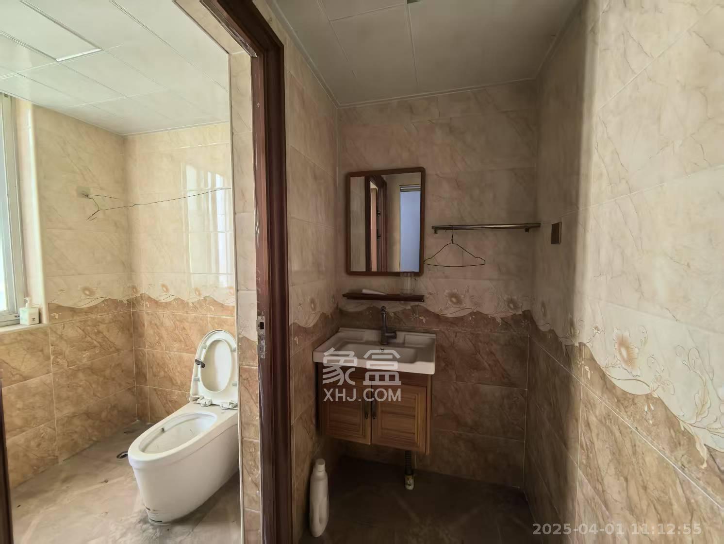 华雅花园 3室2厅1卫 3000.0元/月 华雅花园 3室2厅1卫 3000.0元/月室内图