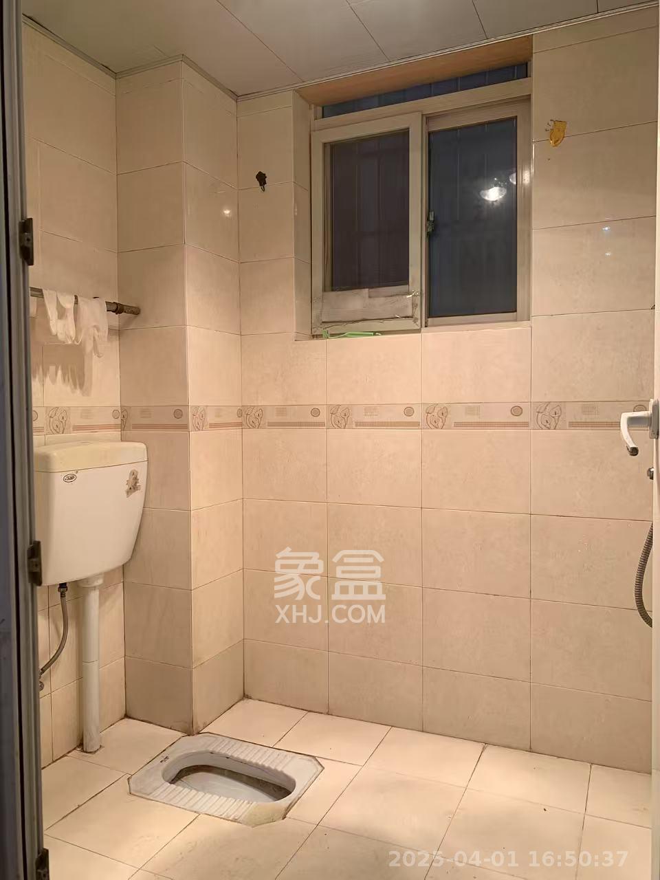柠檬丽都  3室2厅2卫   2400.00元/月室内图