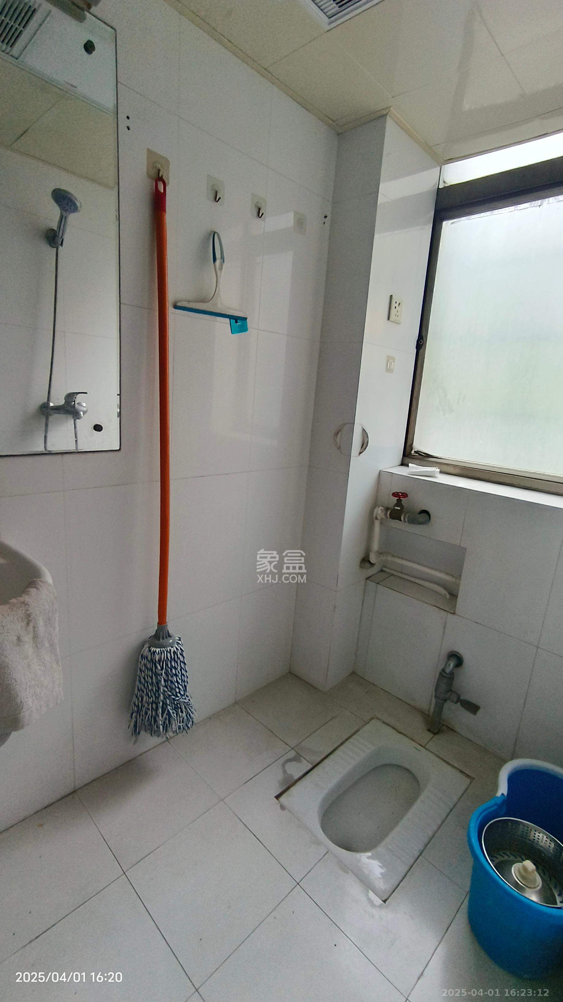 锦泰家园(锦泰商务大厦) 3室2厅2卫 2800.0元/月 锦泰家园(锦泰商务大厦) 3室2厅2卫 2800.0元/月室内图