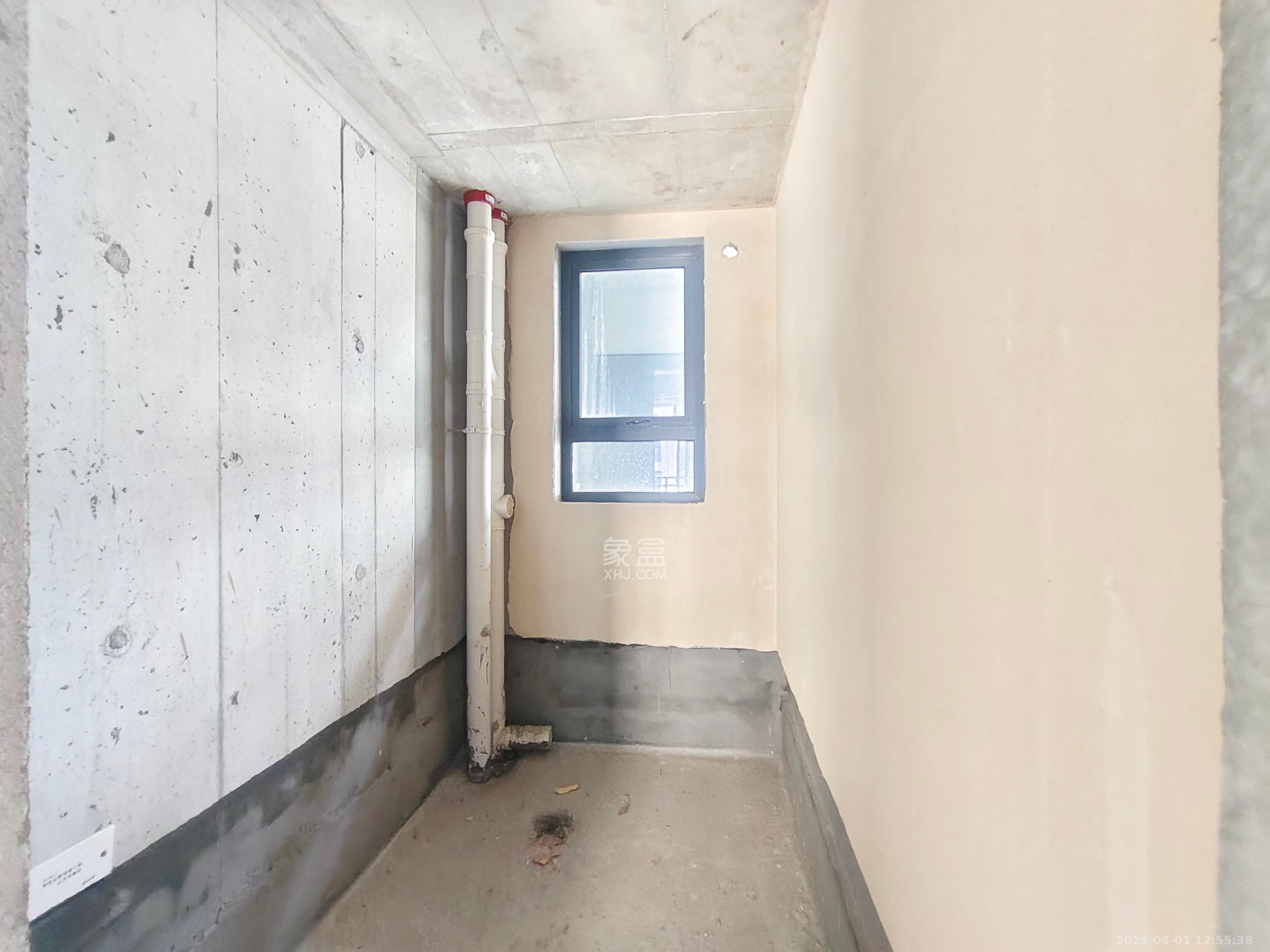 汉高学士府 3室2厅2卫 1100.0元/月 汉高学士府 3室2厅2卫 1100.0元/月室内图