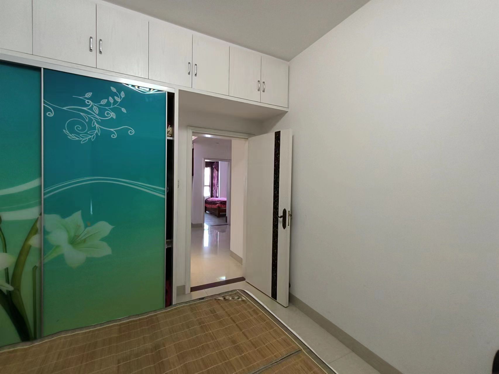 雅香苑 3室0厅0卫 2500.0元/月 雅香苑 3室0厅0卫 2500.0元/月室内图