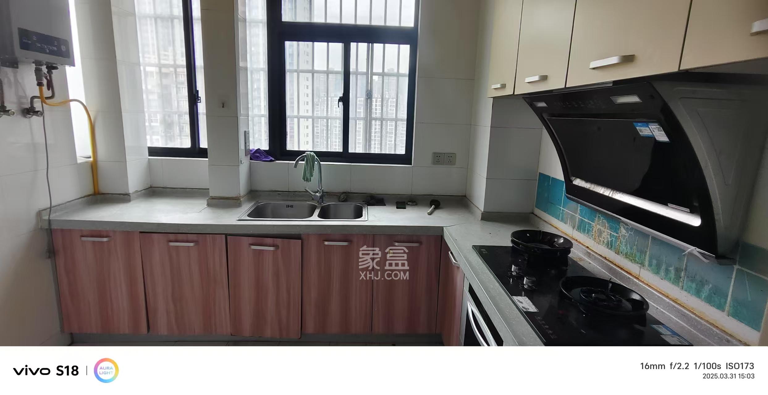 幸福里润城(幸福里二期) 3室2厅1卫 1800.0元/月 幸福里润城(幸福里二期) 3室2厅1卫 1800.0元/月室内图