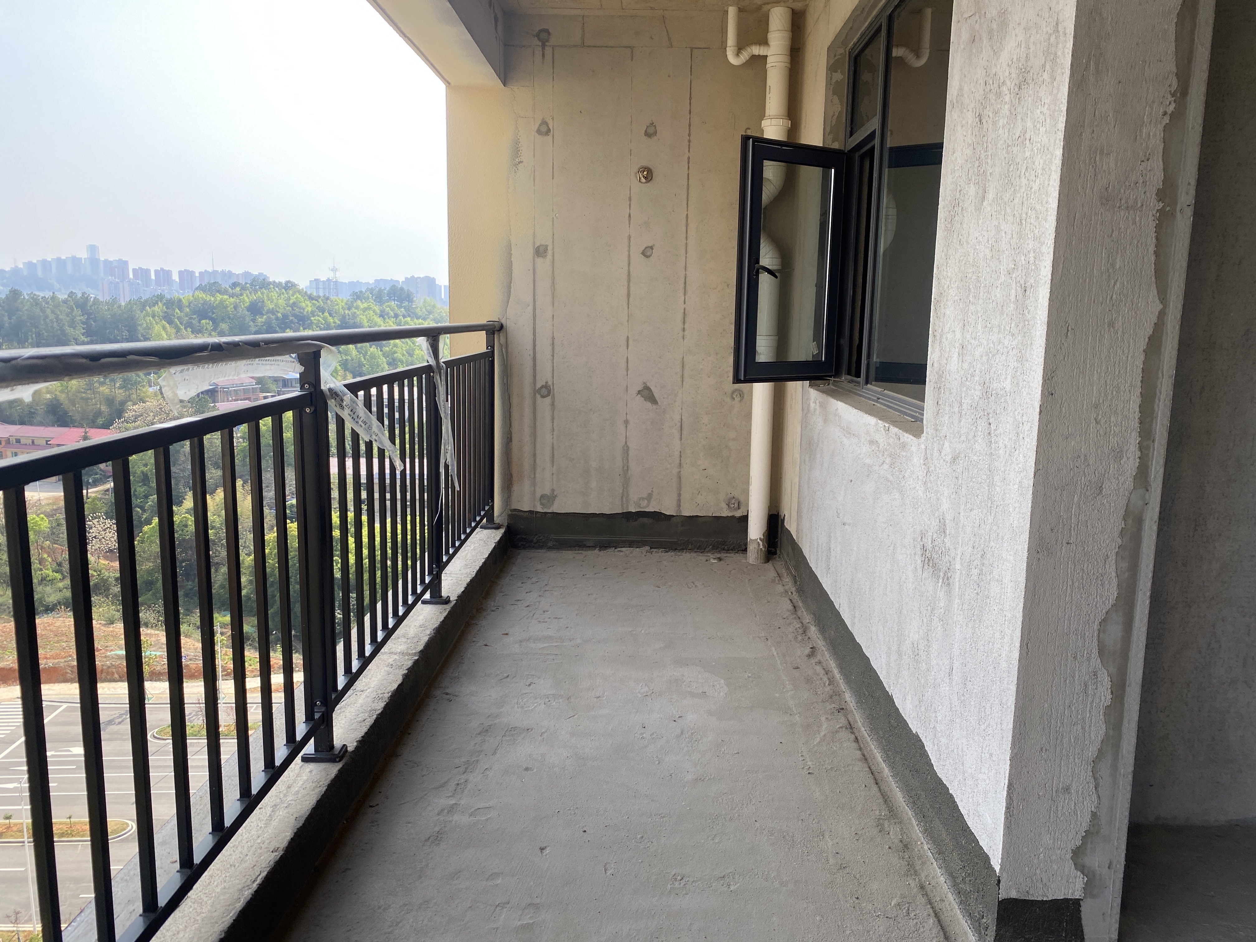 滨江华府 3室2厅1卫 55.8万 滨江华府 3室2厅1卫 55.8万客厅