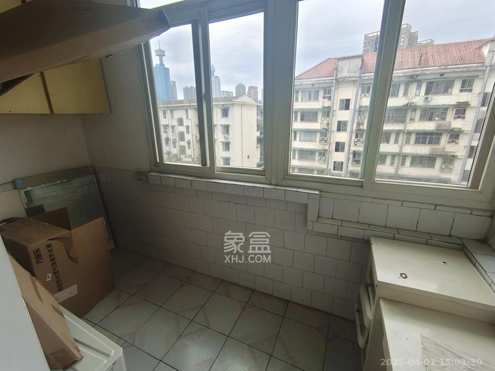 省林勘院 2室1厅1卫 1900.0元/月 省林勘院 2室1厅1卫 1900.0元/月室内图