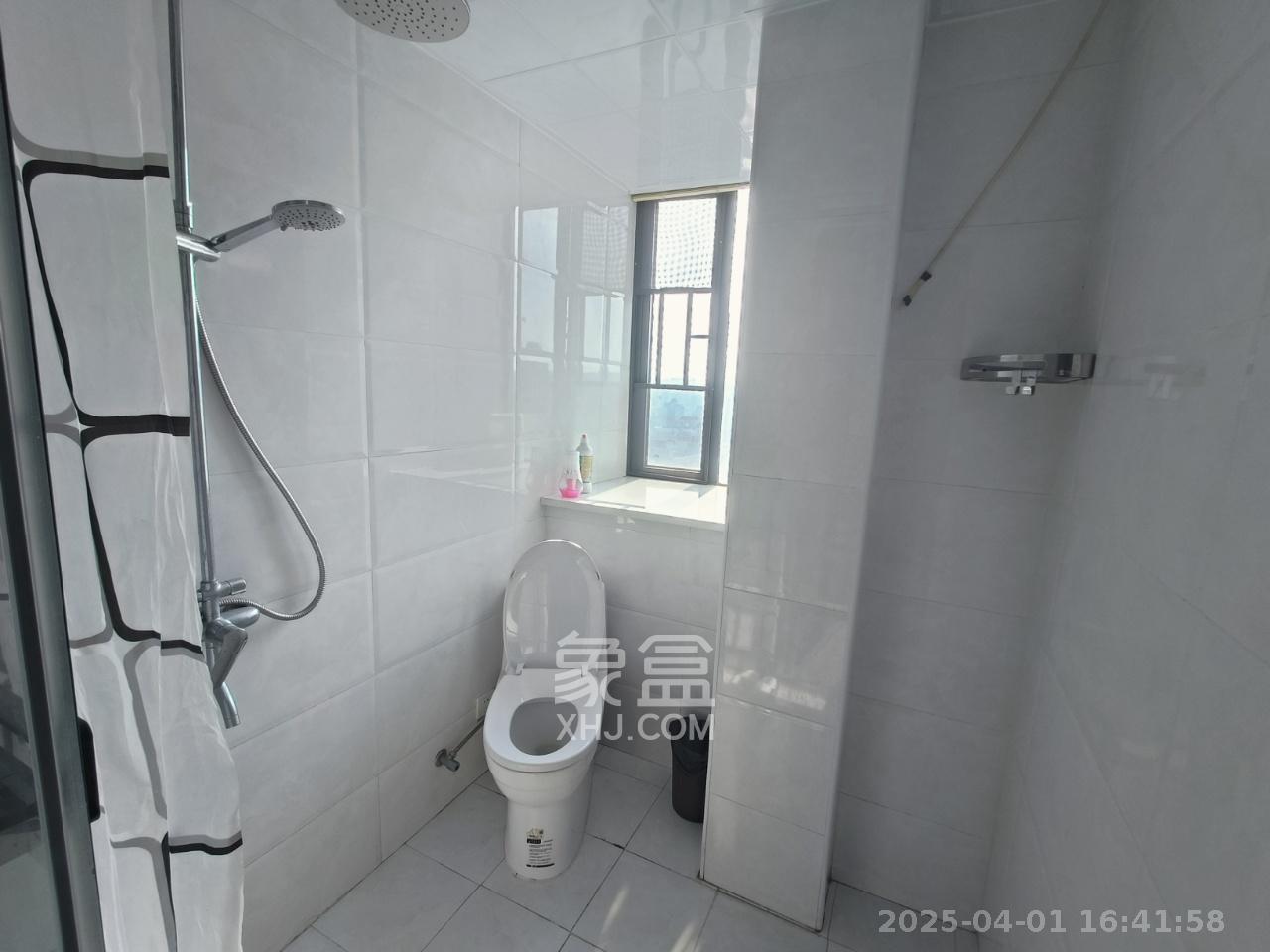 西子湖畔沃府  1室1厅1卫   2100.00元/月室内图