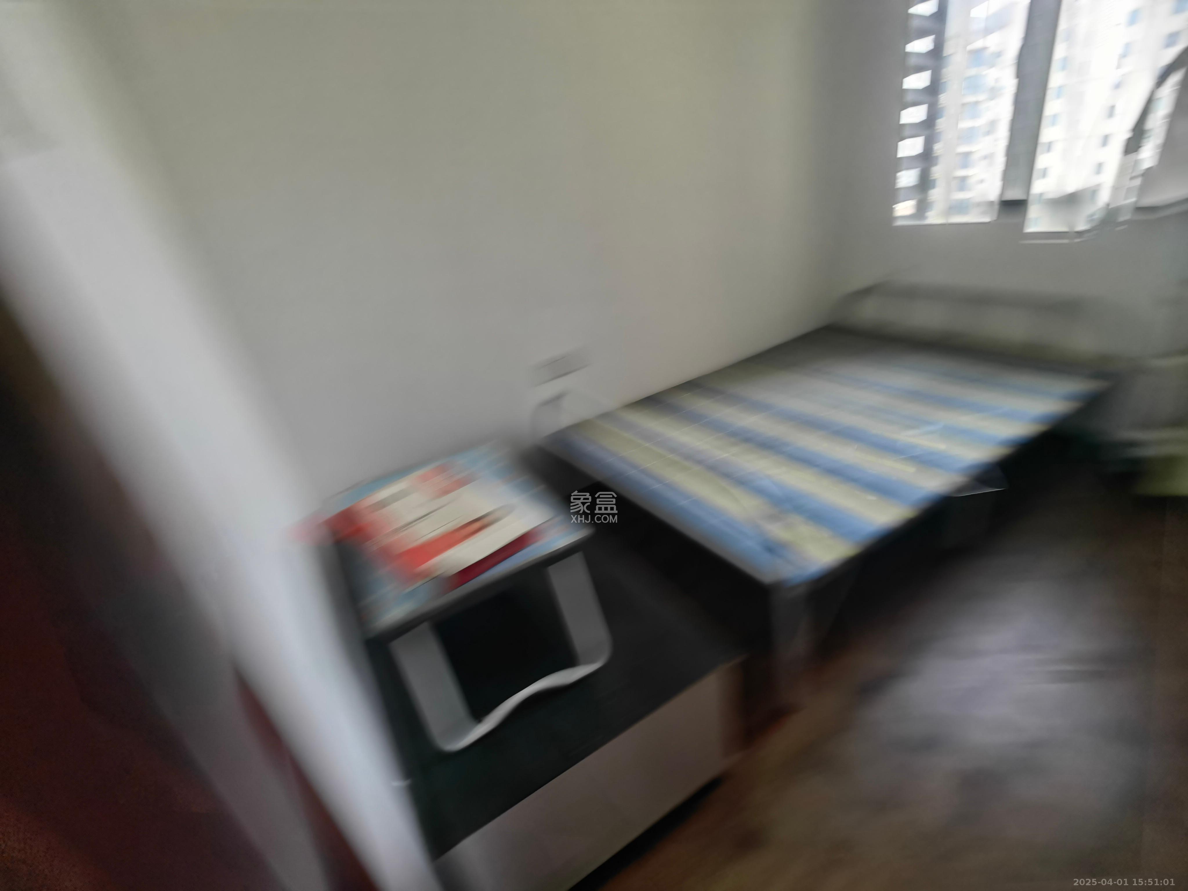 中粮鸿云  4室2厅2卫   2000.00元/月室内图
