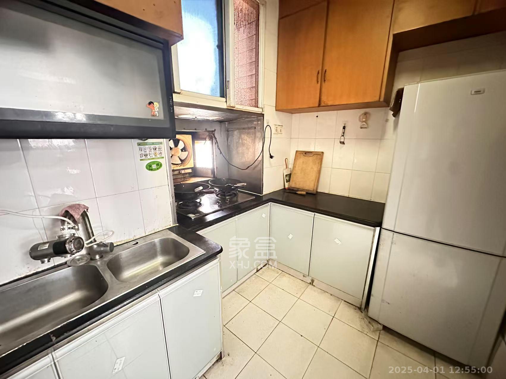 高速公路管理局宿舍 3室2厅2卫 2000.0元/月 高速公路管理局宿舍 3室2厅2卫 2000.0元/月室内图