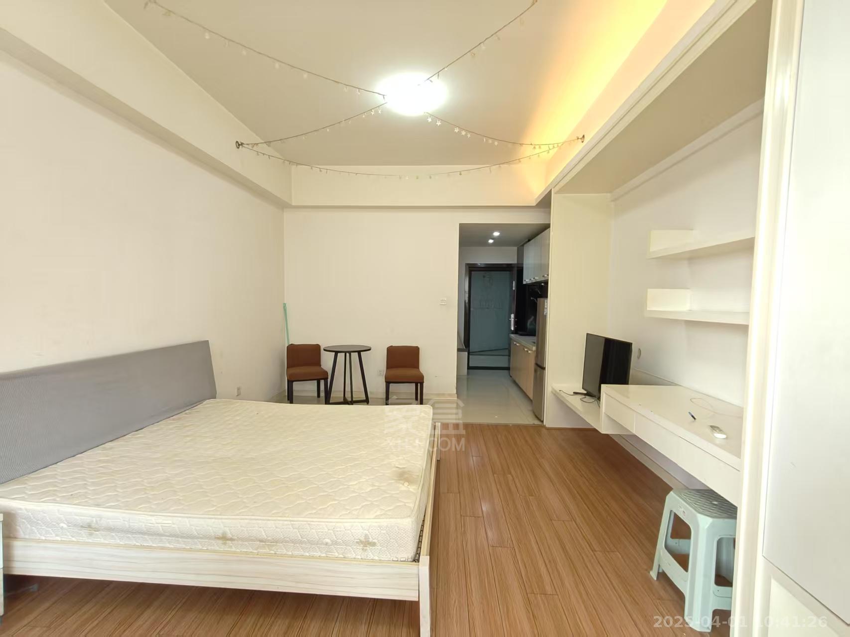 华晨御园 1室0厅1卫 1600.0元/月 华晨御园 1室0厅1卫 1600.0元/月室内图