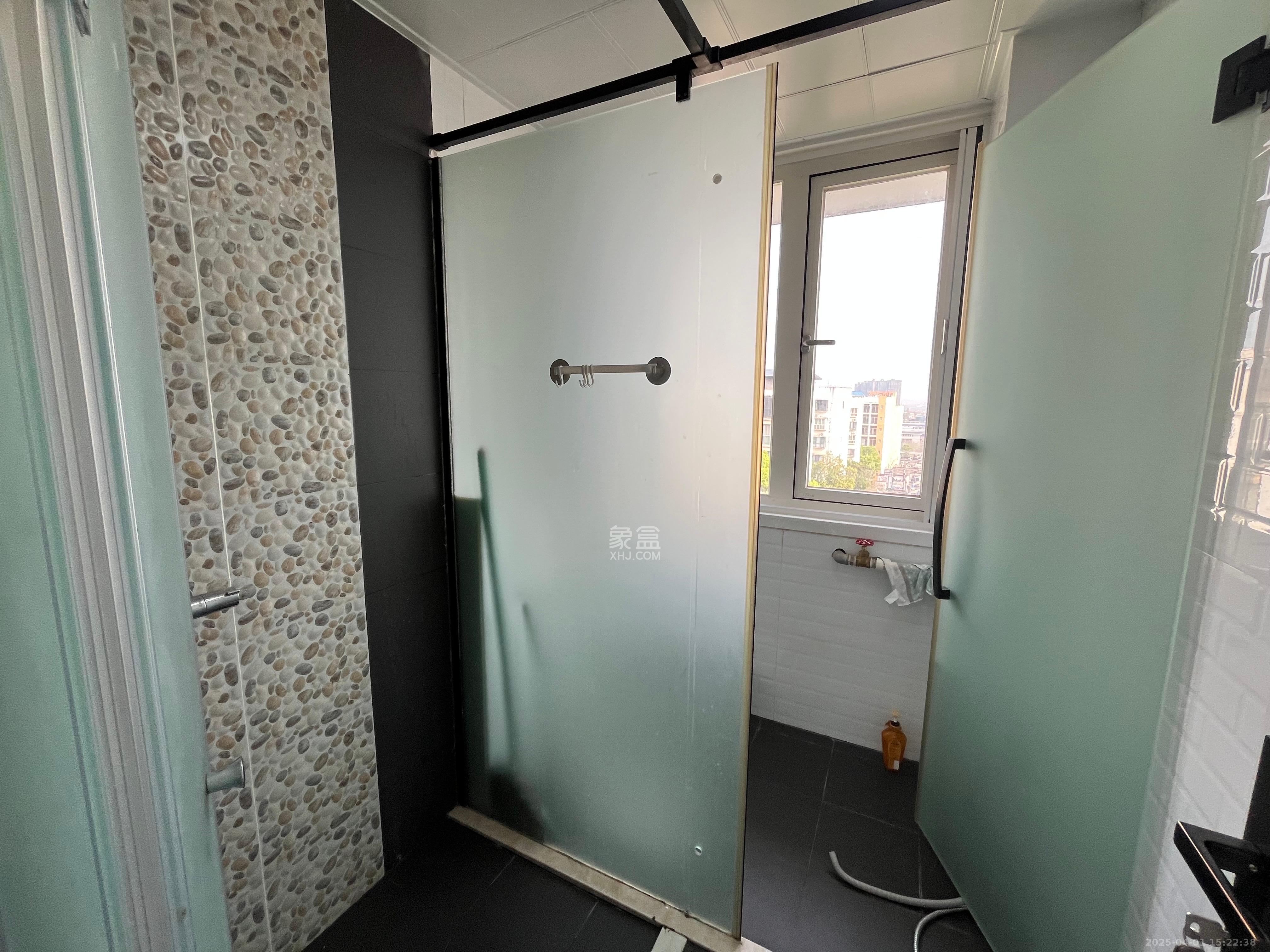 星沙国税局宿舍(星邻东苑) 3室2厅2卫 2000.0元/月 星沙国税局宿舍(星邻东苑) 3室2厅2卫 2000.0元/月室内图