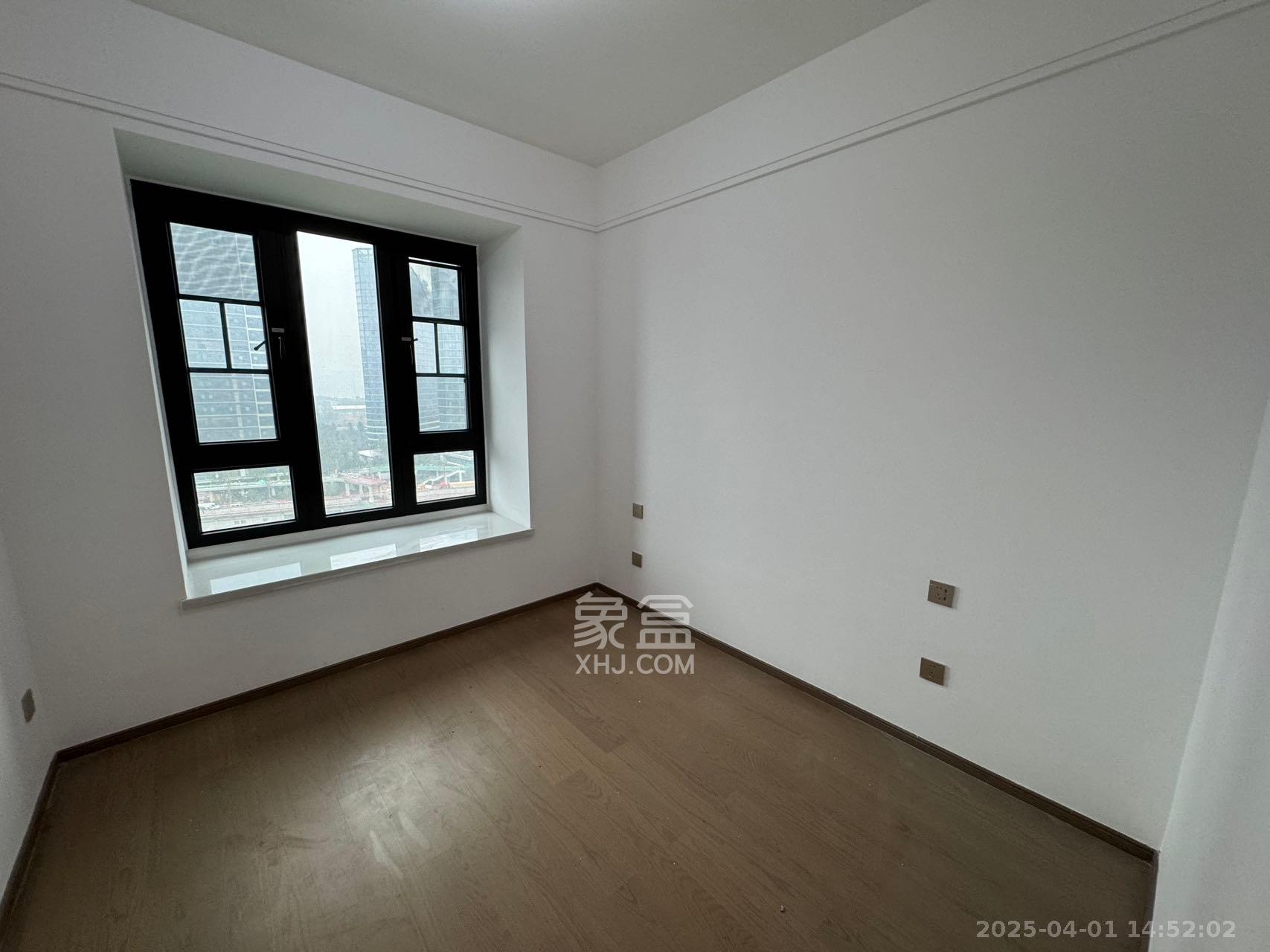 复地滨江金融中心 4室2厅1卫 5500.0元/月 复地滨江金融中心 4室2厅1卫 5500.0元/月室内图