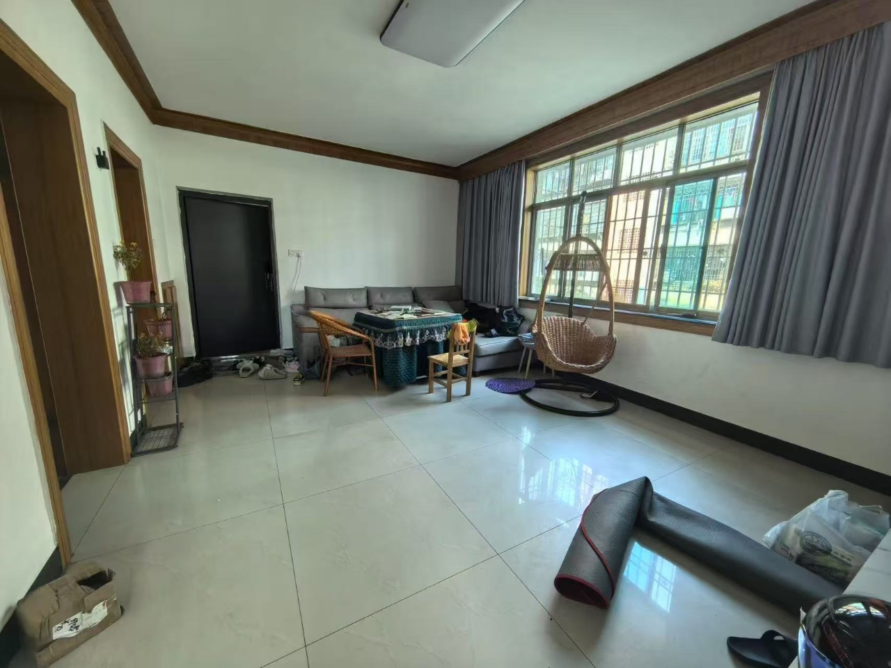 佳宏小区 3室2厅1卫 49.8万 佳宏小区 3室2厅1卫 49.8万客厅