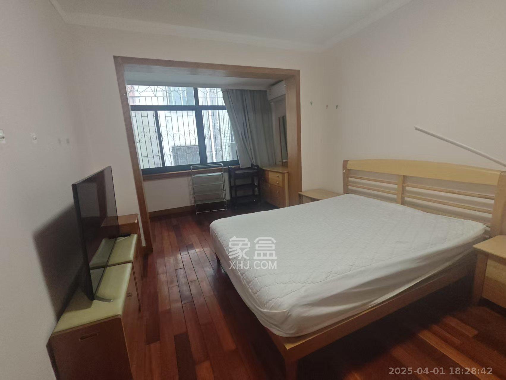 糖酒公司宿舍 3室2厅2卫 2600.0元/月 糖酒公司宿舍 3室2厅2卫 2600.0元/月室内图