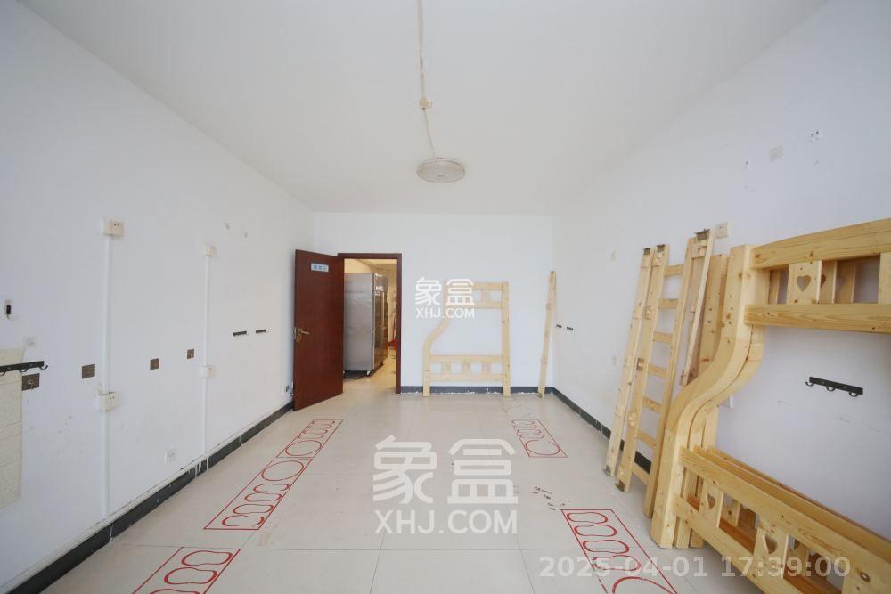 金烨融府 3室1厅1卫 3200.0元/月 金烨融府 3室1厅1卫 3200.0元/月室内图