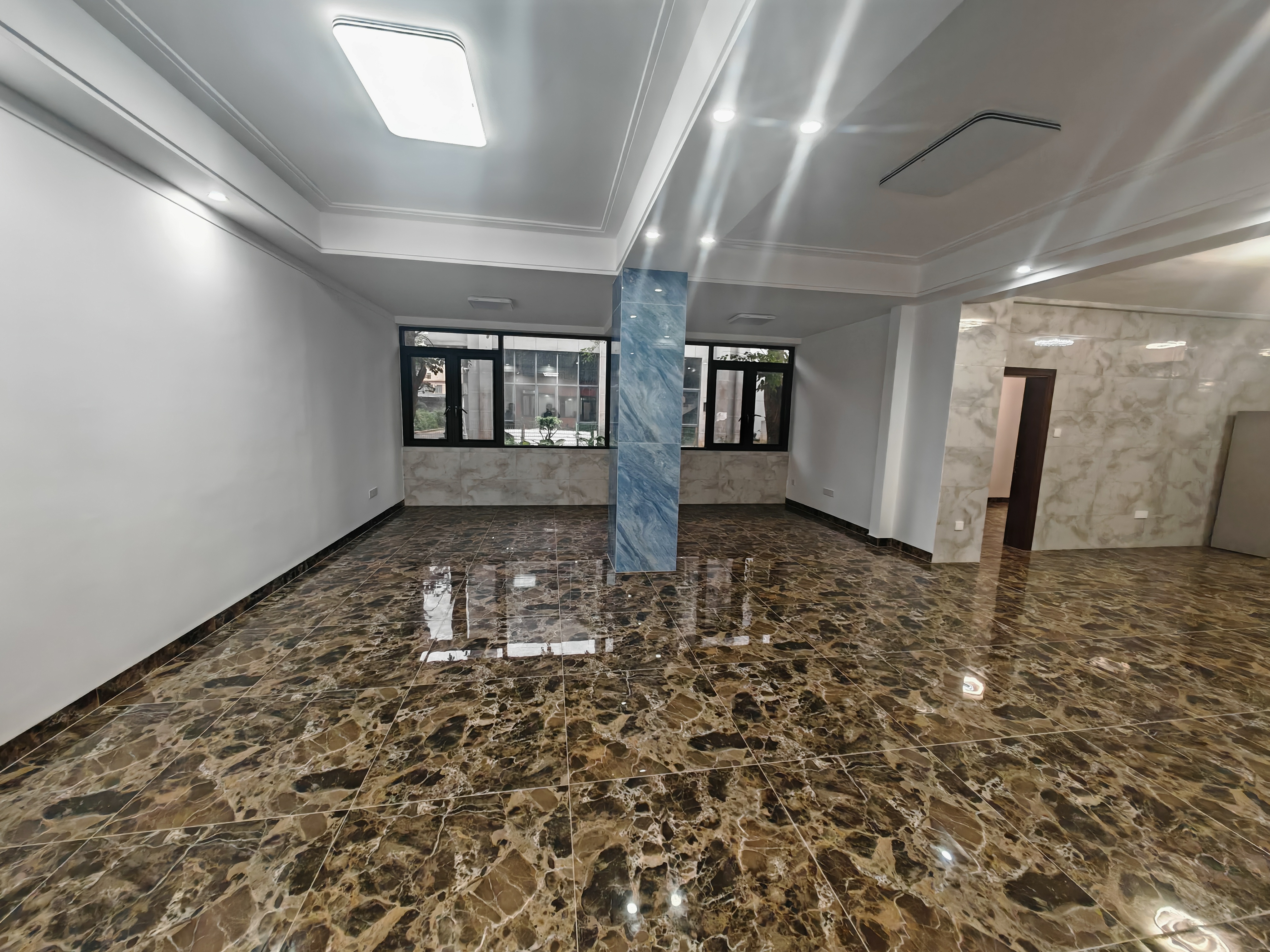 顺发新村  3室2厅2卫   4600.00元/月室内图