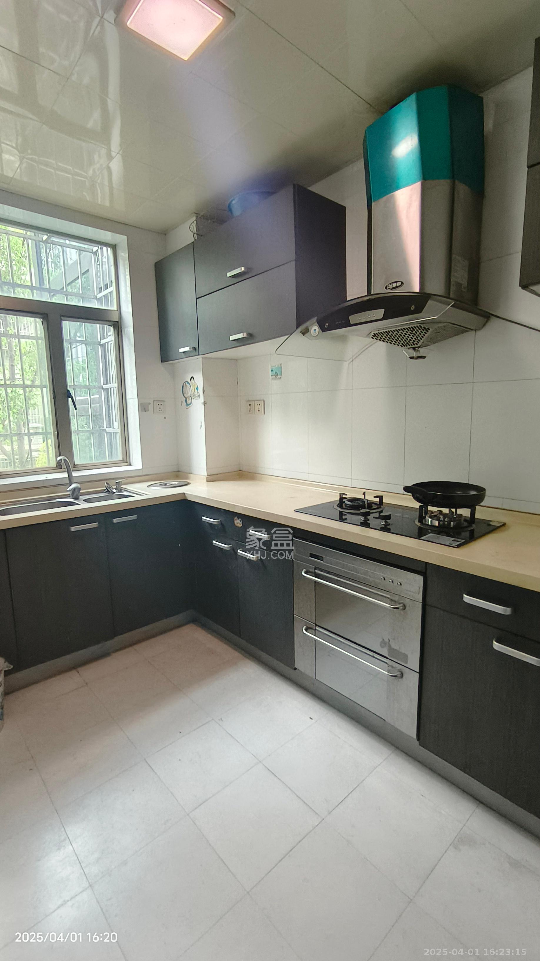 锦泰家园(锦泰商务大厦) 3室2厅2卫 2800.0元/月 锦泰家园(锦泰商务大厦) 3室2厅2卫 2800.0元/月室内图