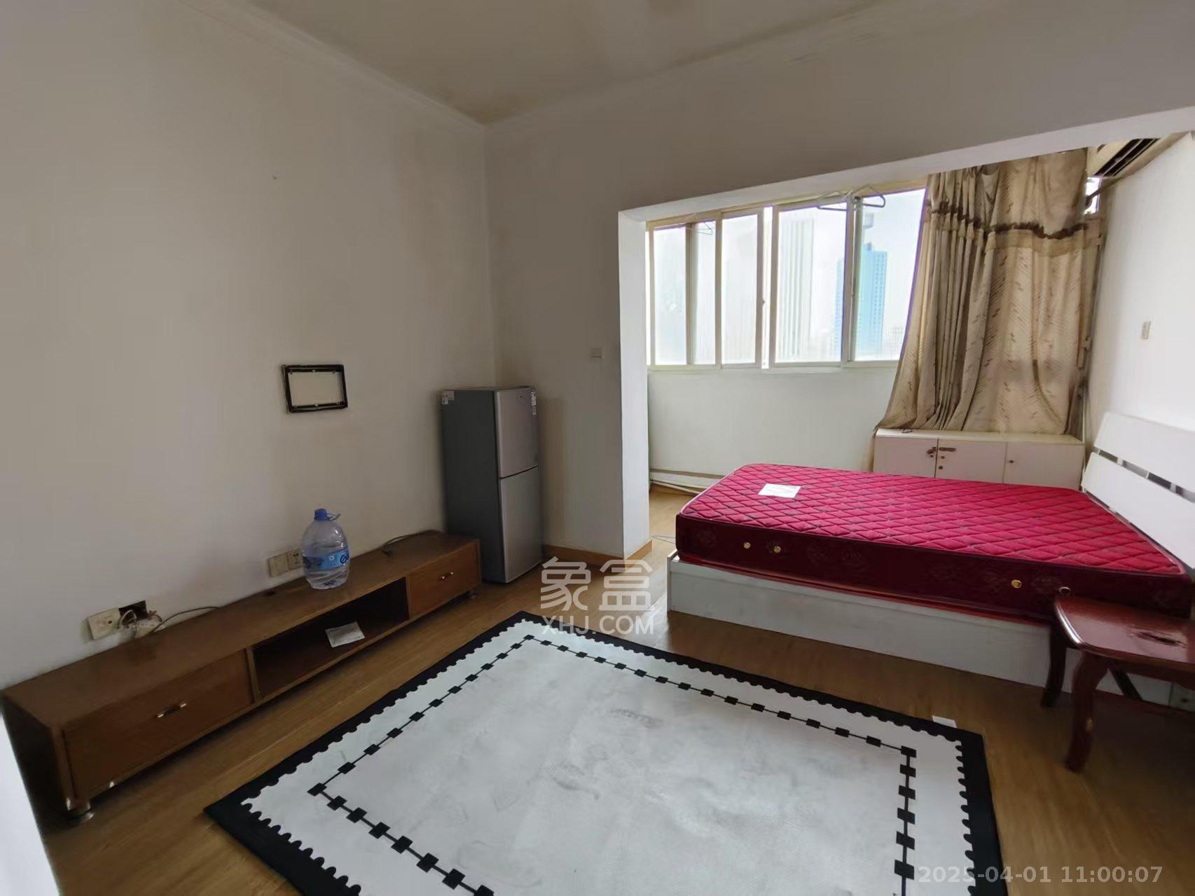 2076至高点  1室1厅1卫   1250.00元/月室内图