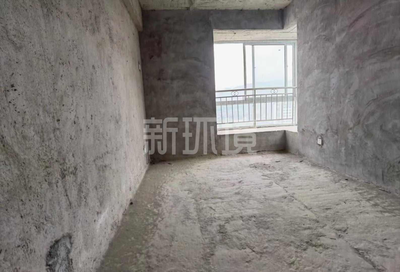 丽景水苑  4室2厅2卫   84.50万客厅