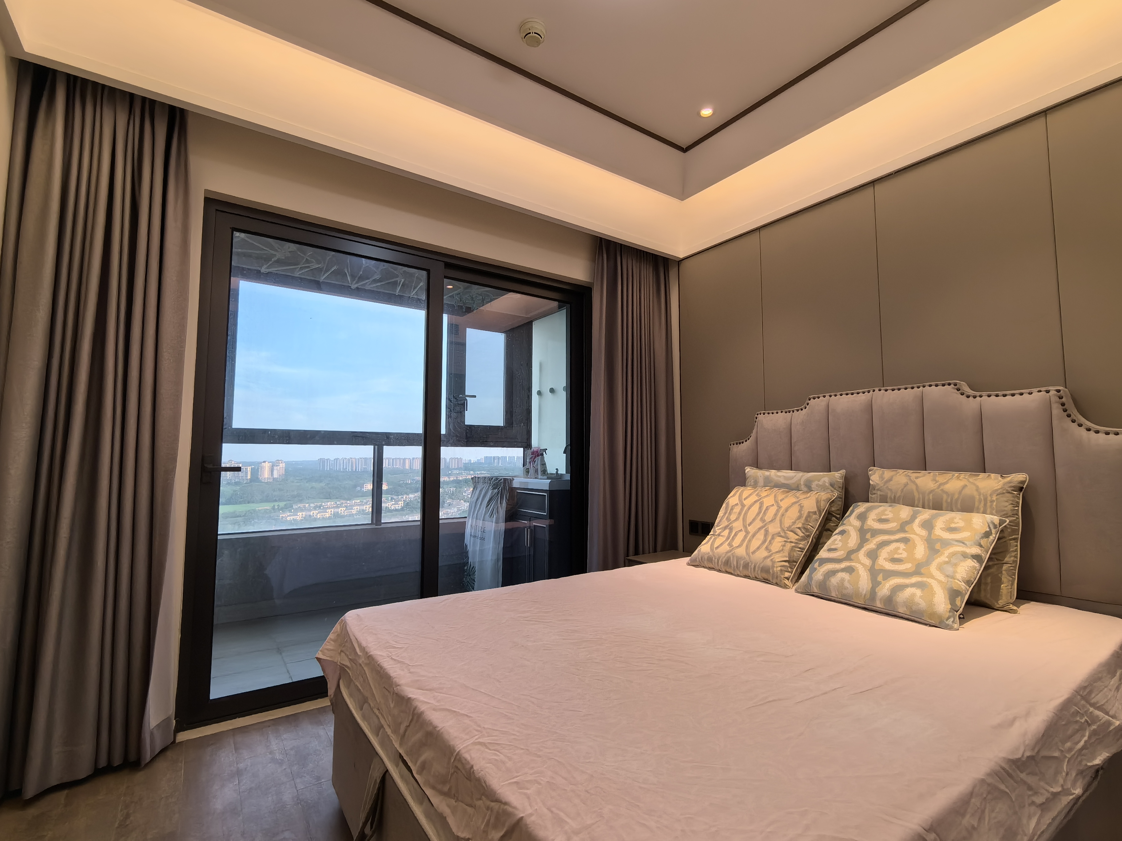 融创观澜湖公园壹号一期  2室1厅1卫    99.0万 融创观澜湖公园壹号一期  2室1厅1卫    99.0万室内图