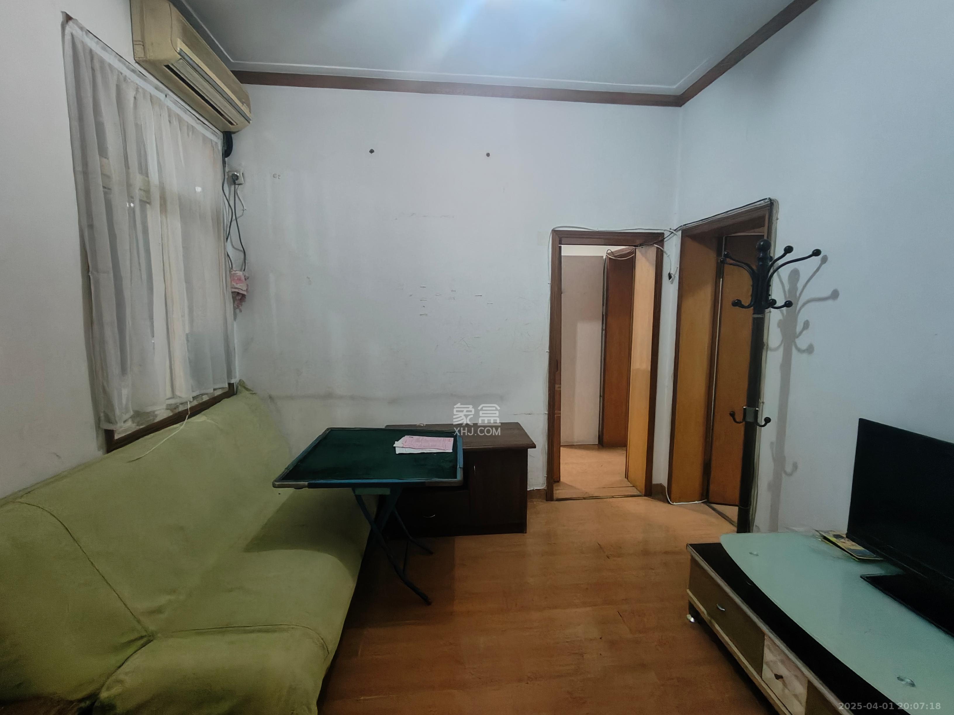 省机械工业学院（湖南工业职业学院雨花校区）  3室1厅1卫   1600.00元/月