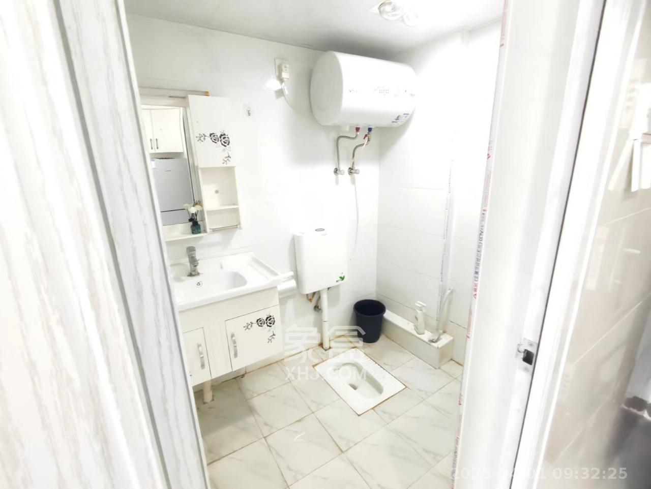 中建芙蓉嘉苑  1室1厅1卫    1600.0元/月 中建芙蓉嘉苑  1室1厅1卫    1600.0元/月室内图