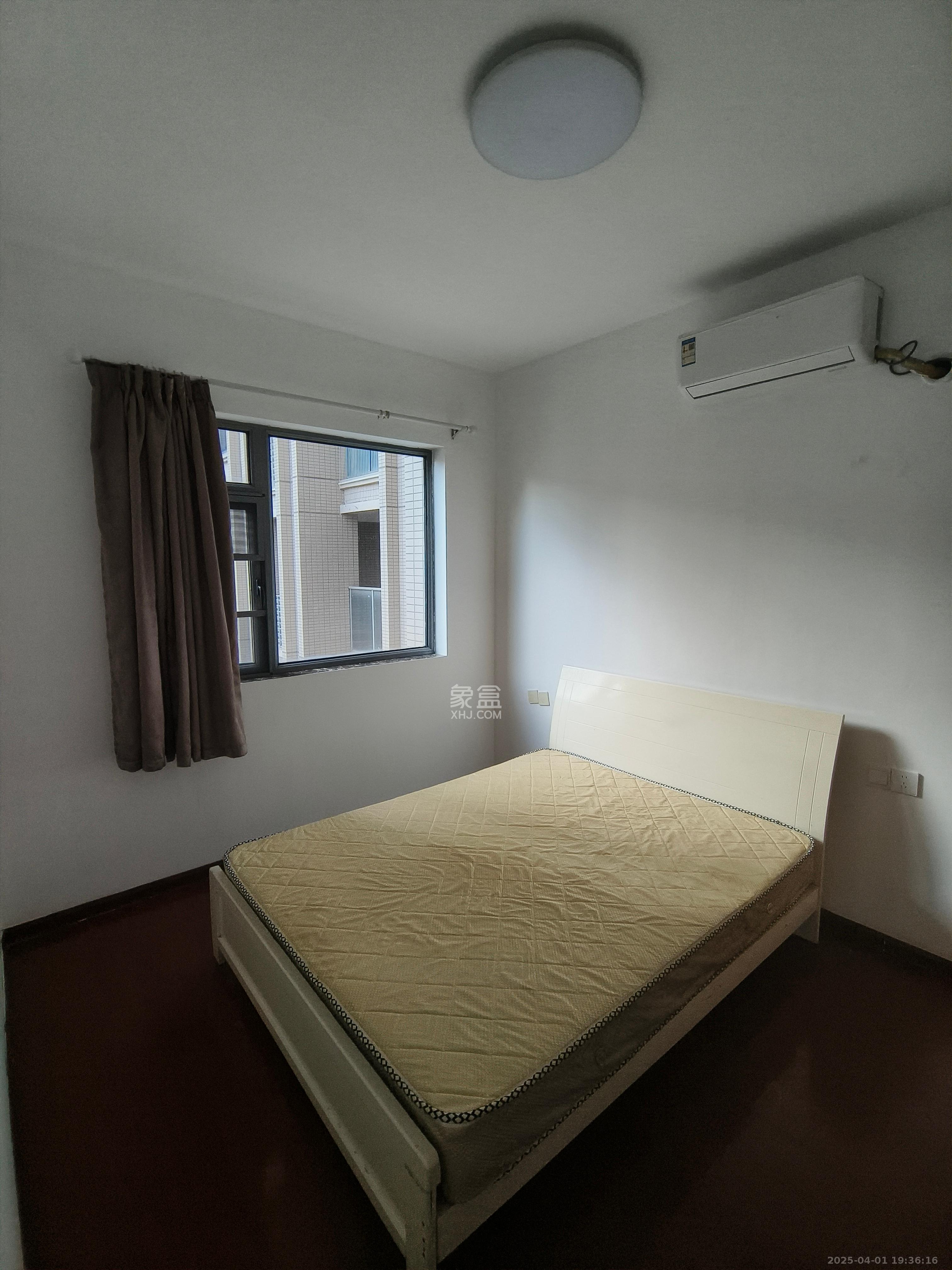 八方小区C区 4室2厅1卫 4300.0元/月 八方小区C区 4室2厅1卫 4300.0元/月室内图